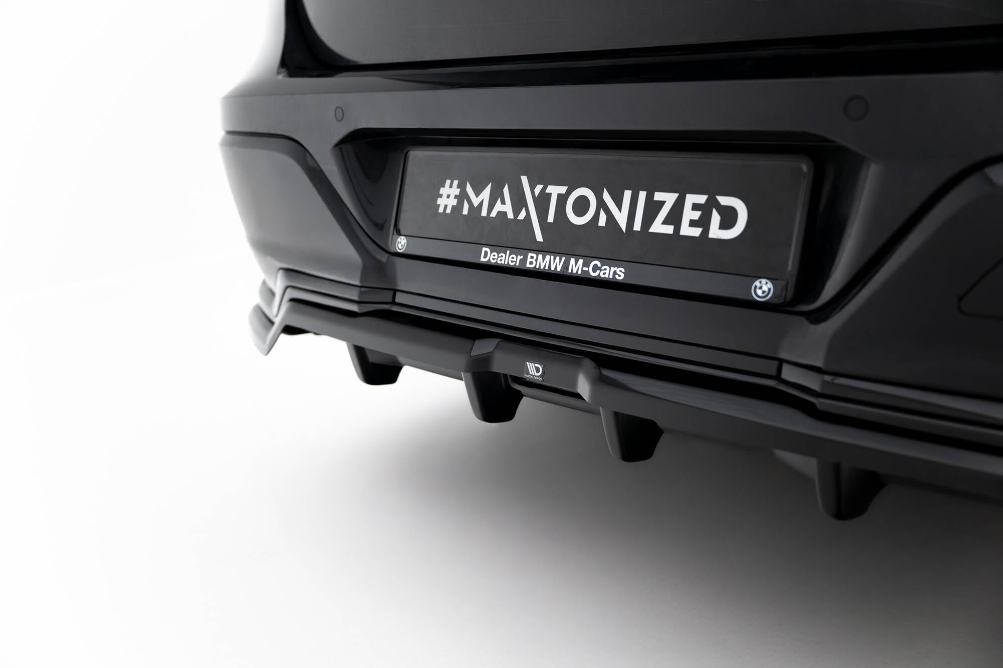 Maxton Design Splitter trasero (With Vertical Bars) V.1 para BMW 7 M-Pack G70 - imagen 3