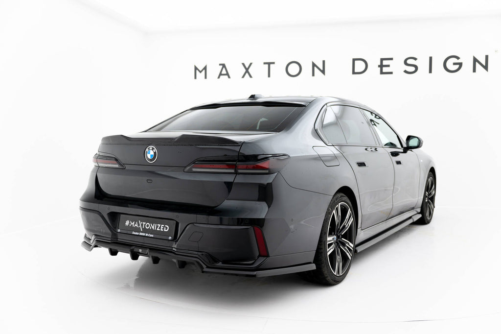Maxton Design Splitter trasero (With Vertical Bars) V.1 para BMW 7 M-Pack G70 - imagen 1