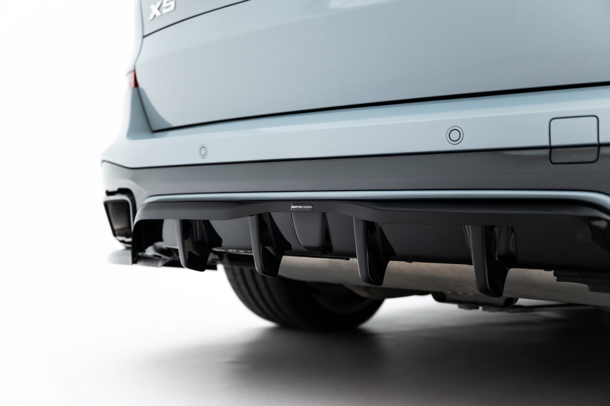 Maxton Design Splitter trasero (With Vertical Bars) V.1 para BMW X5 M-Pack G05 Facelift - imagen 5