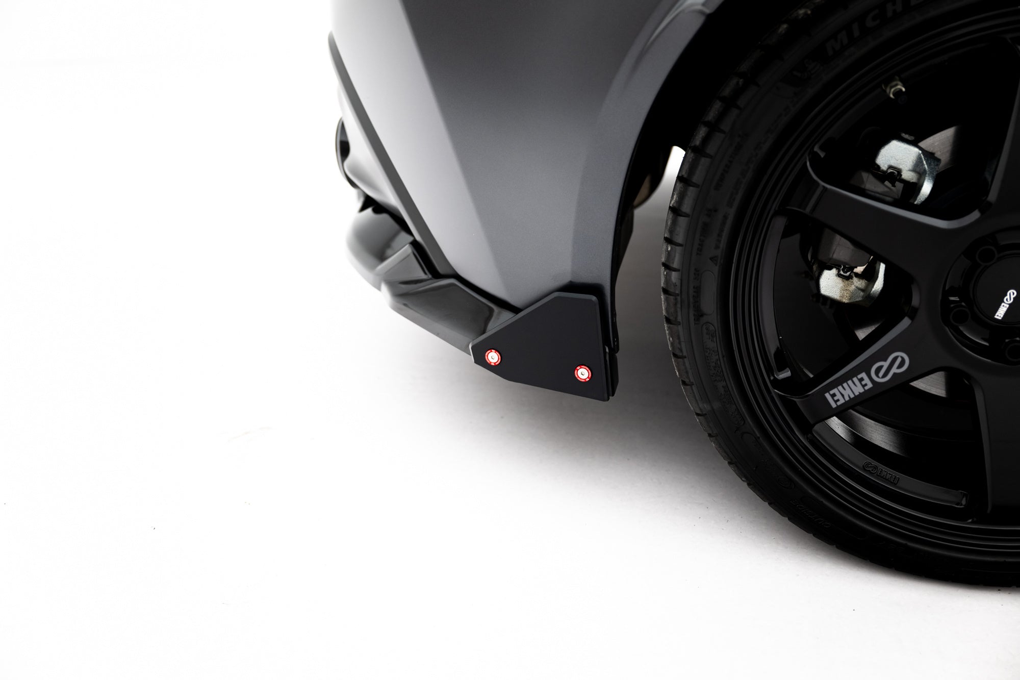 Maxton Design Splitter trasero (With Vertical Bars) V.1 + Flaps para Toyota GR86 Mk1 - imagen 4