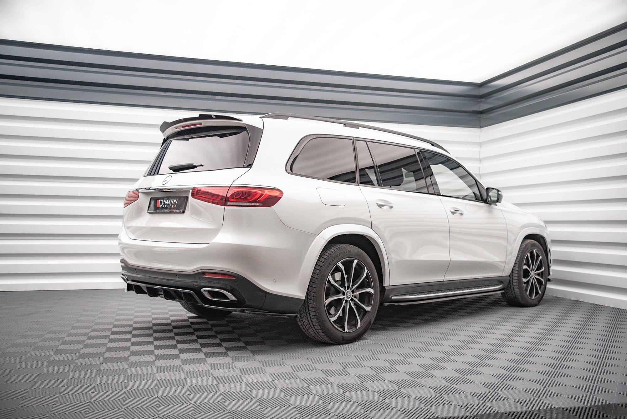 Maxton Design Splitter trasero (With Vertical Bars) V.1 para Mercedes-Benz GLS AMG-Line X167 - imagen 2