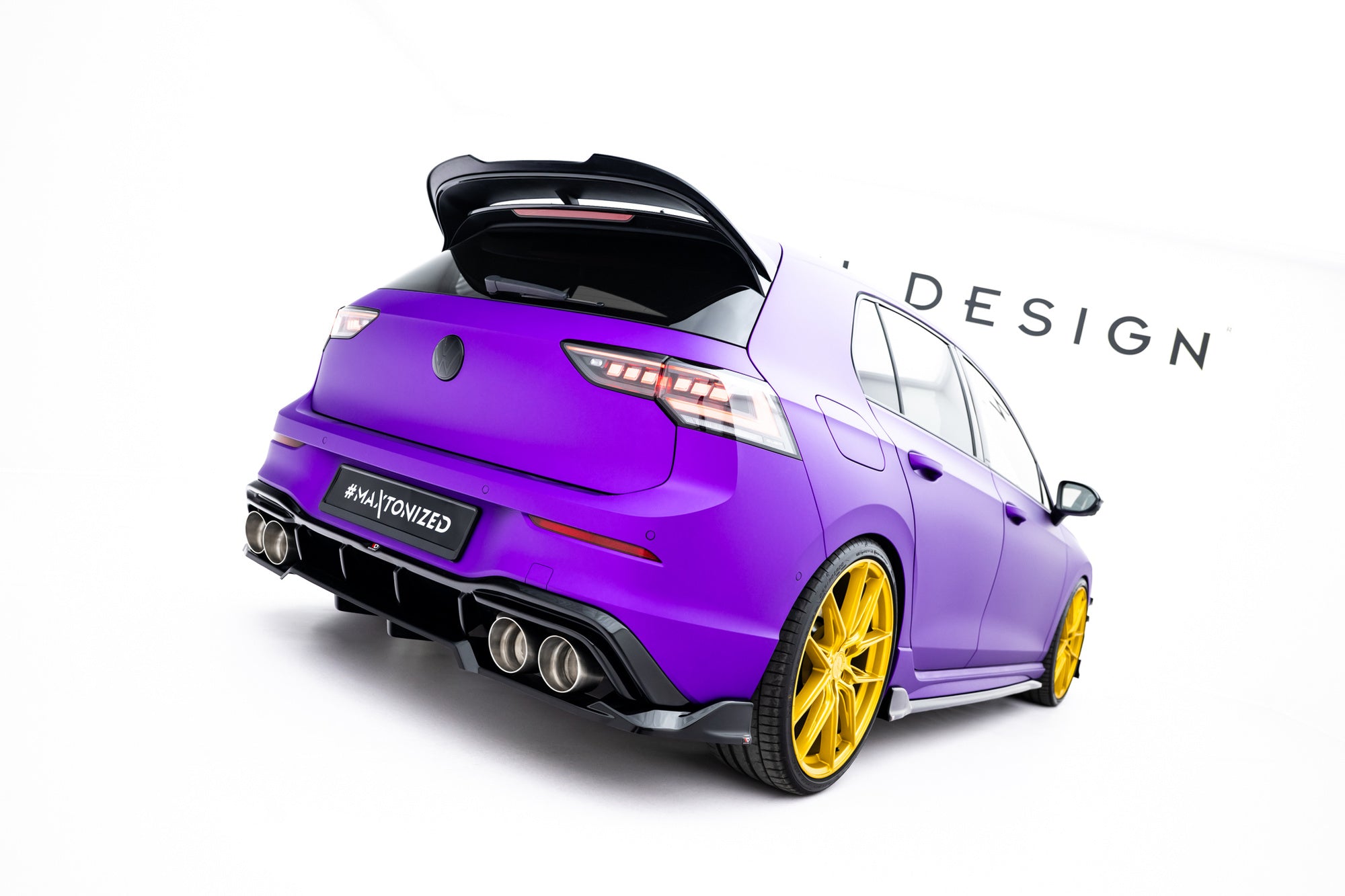 Maxton Design Splitter trasero (With Vertical Bars) V.1 para Volkswagen Golf R Hatchback Mk8 / Mk8 Facelift - imagen 1