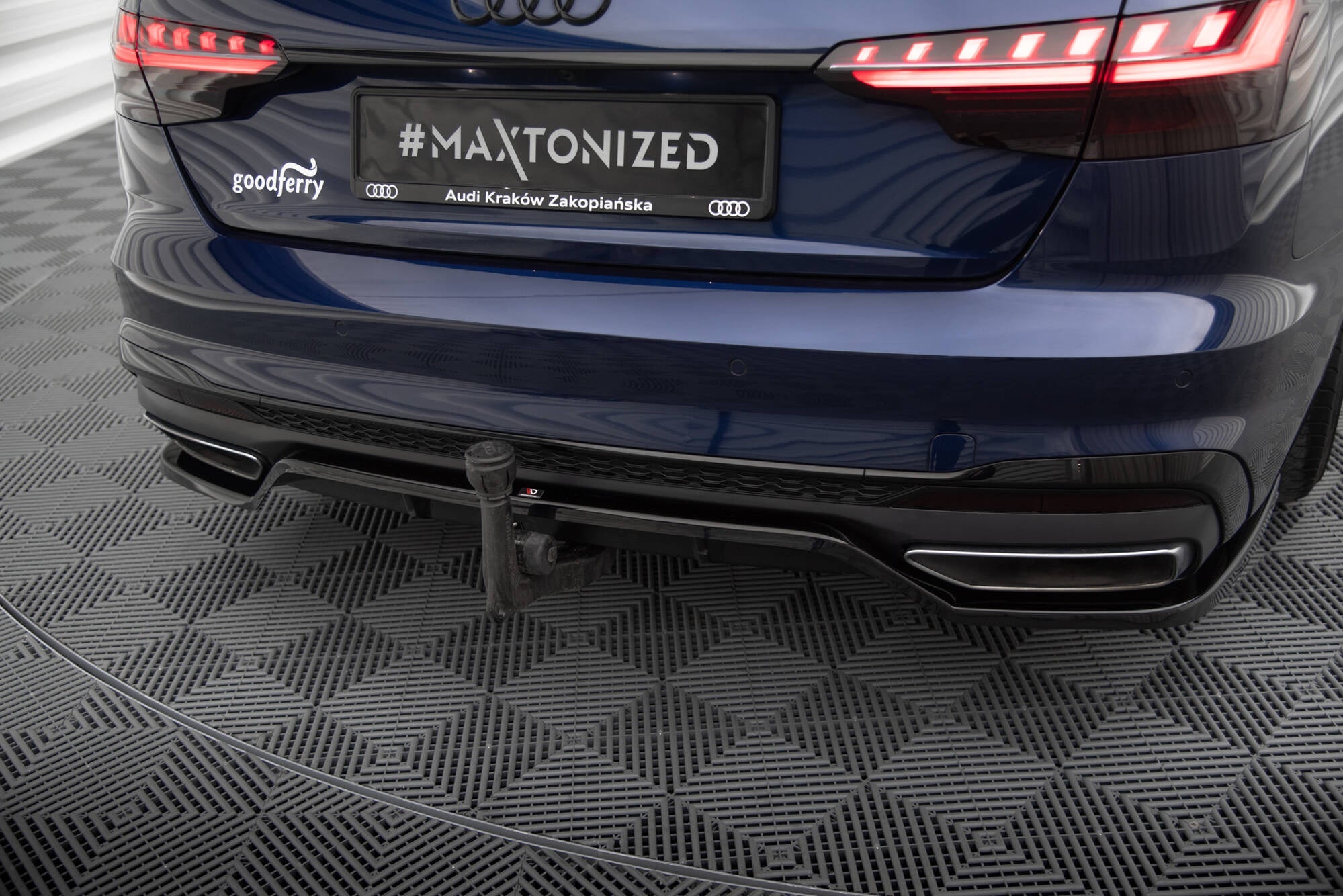 Maxton Design Splitter trasero (With Vertical Bars) V.2 para Audi A4 S-Line B9 Facelift - imagen 1