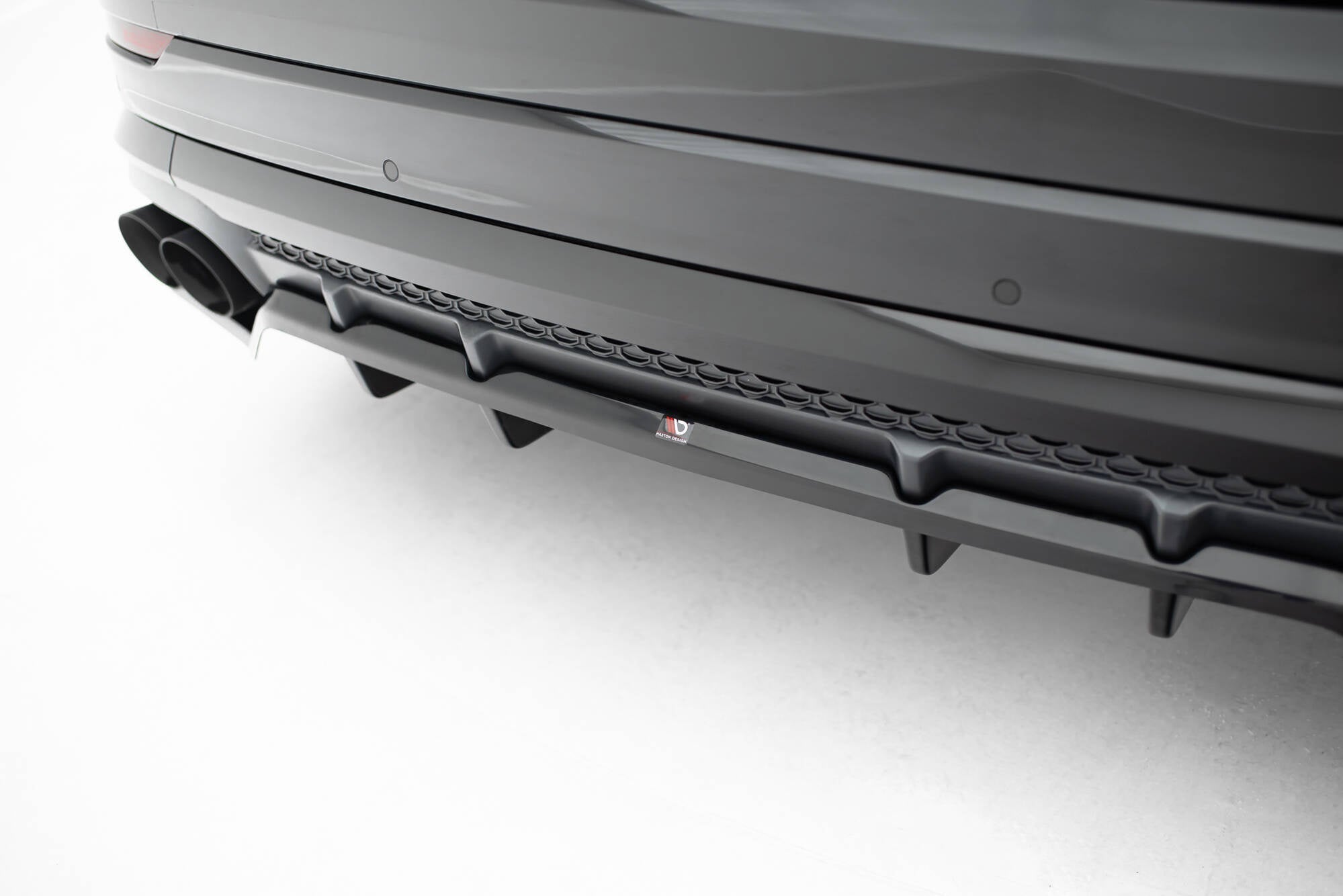 Maxton Design Splitter trasero (With Vertical Bars) V.2 para Audi SQ8 / Q8 S-Line Mk1 Facelift - imagen 6