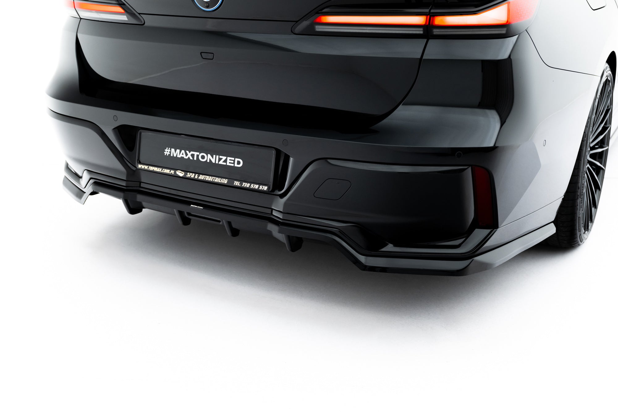 Maxton Design Splitter trasero (With Vertical Bars) V.2 para BMW 7 M-Pack G70 - imagen 2