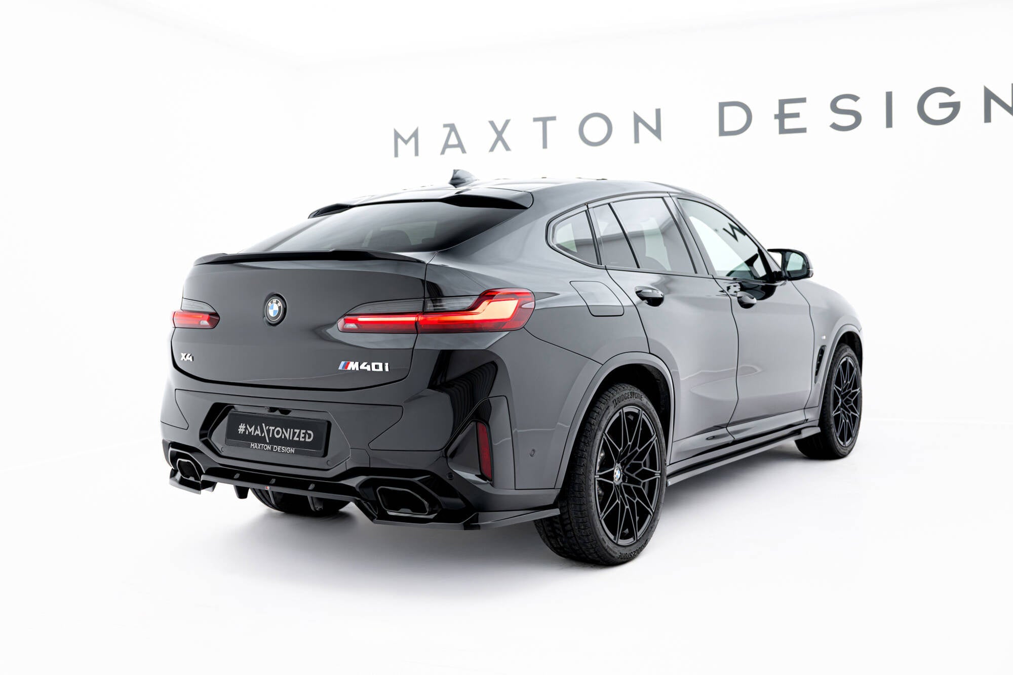 Maxton Design Splitter trasero (With Vertical Bars) V.2 para BMW X4 M-Pack G02 Facelift - imagen 1