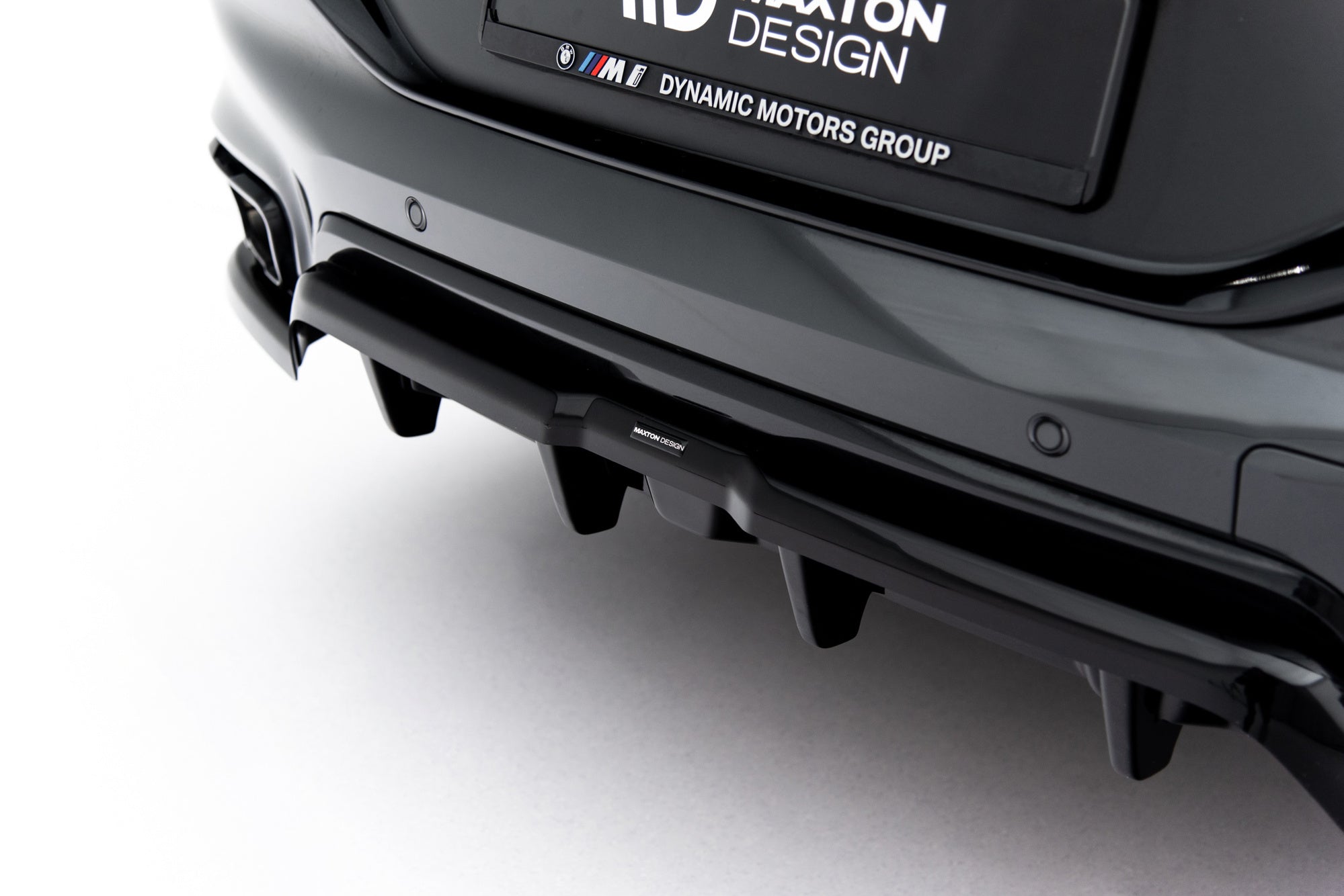 Maxton Design Splitter trasero (With Vertical Bars) V.2 para BMW X6 M-Pack G06 Facelift - imagen 3