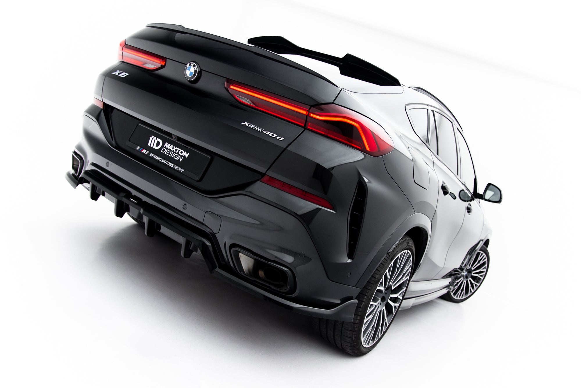 Maxton Design Splitter trasero (With Vertical Bars) V.2 para BMW X6 M-Pack G06 Facelift - imagen 1