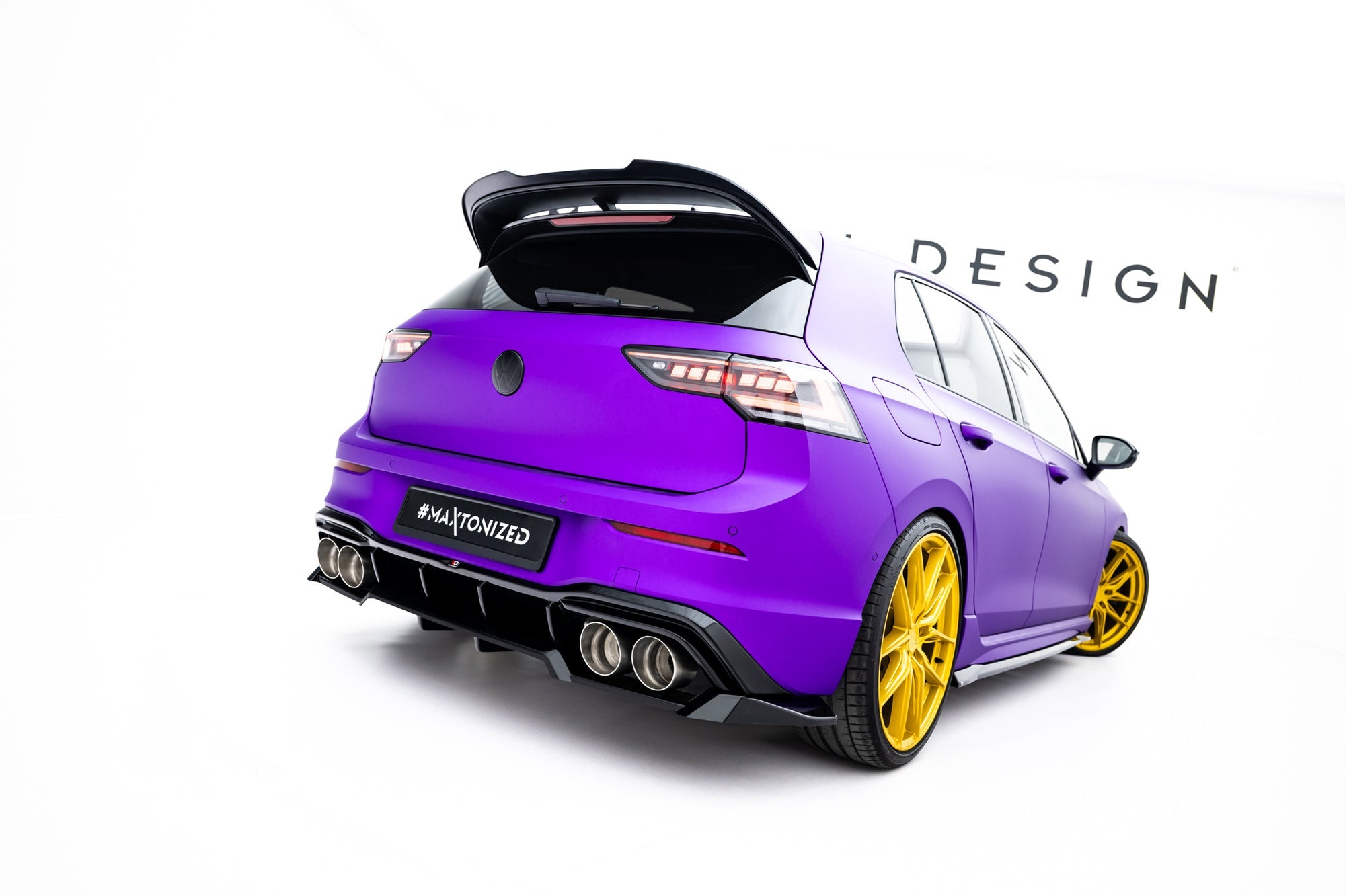 Maxton Design Splitter trasero (With Vertical Bars) V.2 para Volkswagen Golf R Hatchback Mk8 / Mk8 Facelift - imagen 1