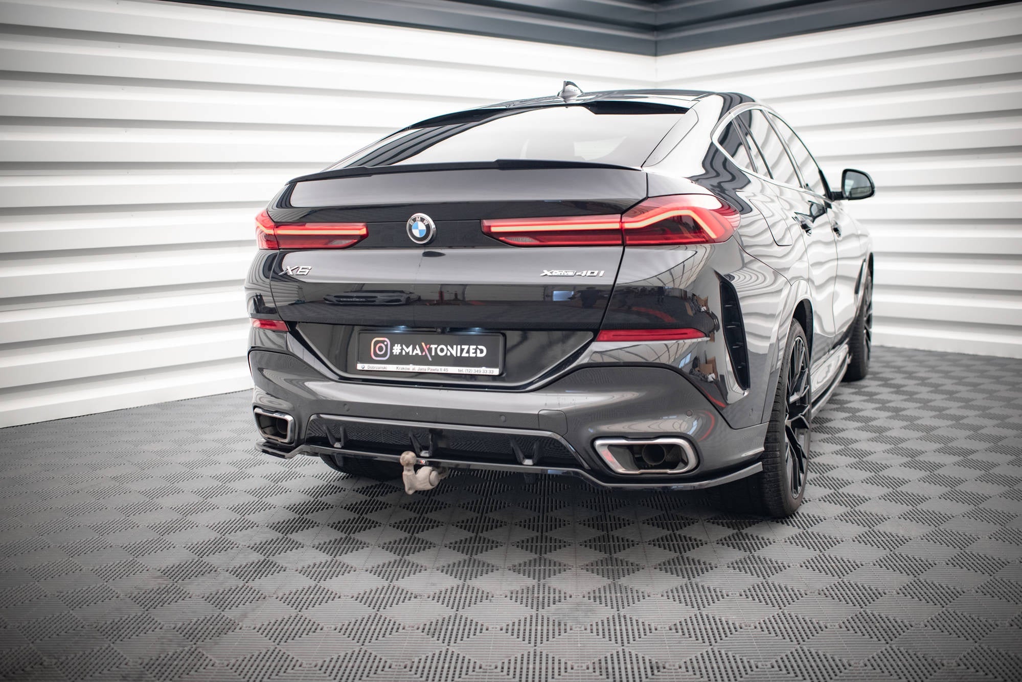 Maxton Design Splitter trasero (With Vertical Bars) V.3 para BMW X6 M-Pack G06 - imagen 2