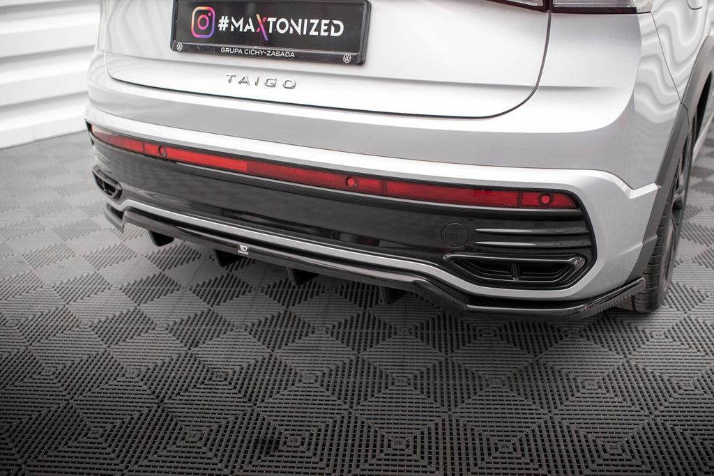 Maxton Design Splitter trasero (With Vertical Bars) para Volkswagen Taigo R-Line Mk1 - imagen 1