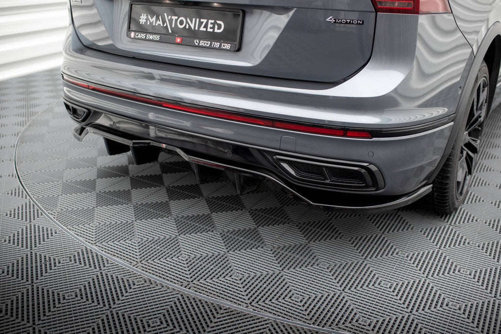 Maxton Design Splitter trasero (With Vertical Bars) para Volkswagen Tiguan Allspace R-Line Mk2 Facelift - imagen 1