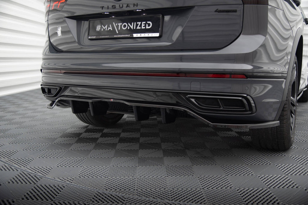 Maxton Design Splitter trasero (With Vertical Bars) para Volkswagen Tiguan R-Line Mk2 Facelift - imagen 1