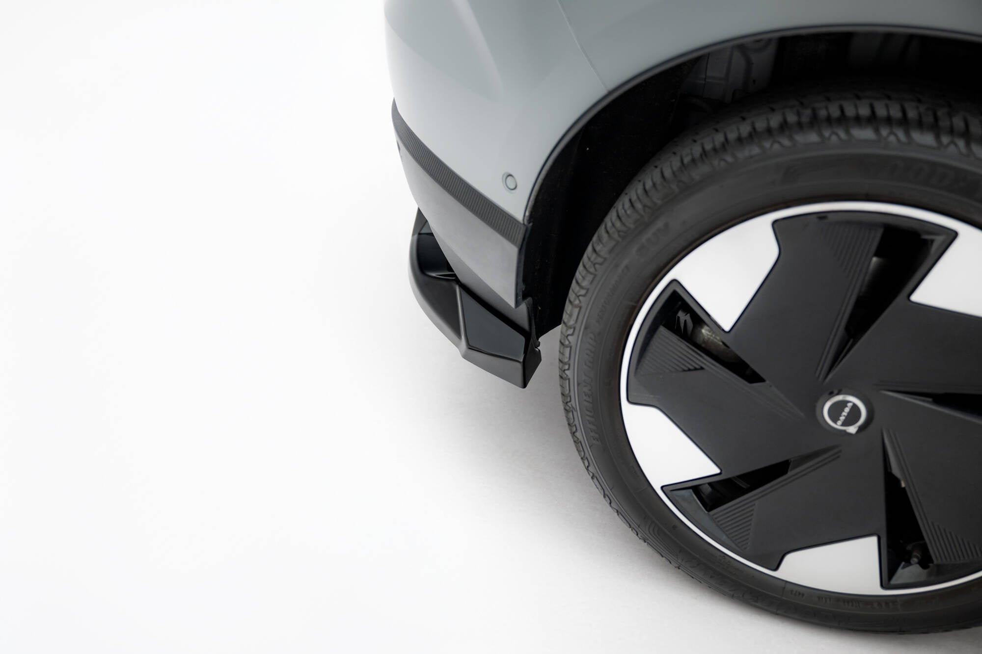 Maxton Design Splitter trasero (With Vertical Bars) para Volvo EX30 Mk1 - imagen 3