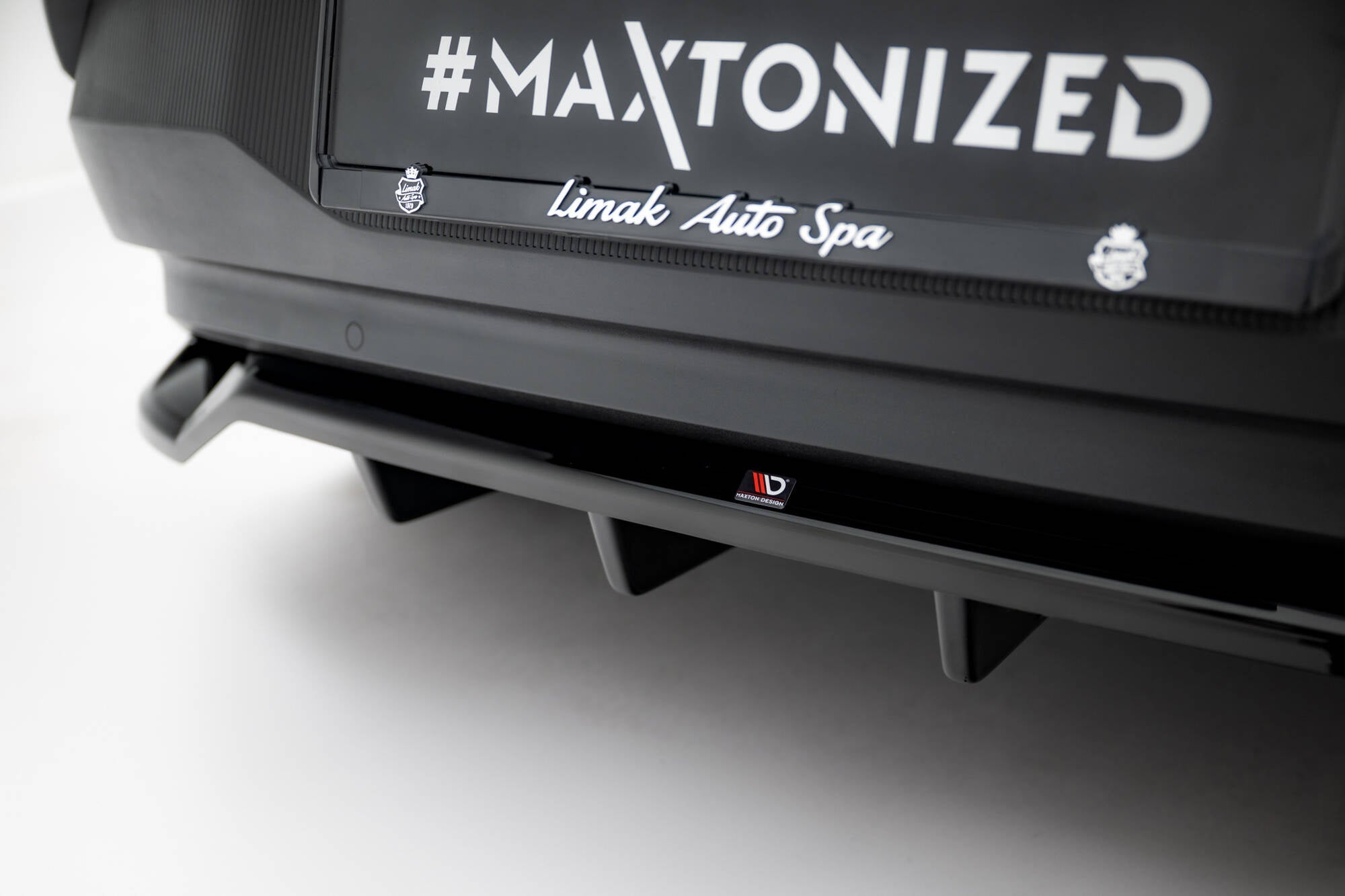 Maxton Design Splitter trasero (With Vertical Bars) para Volvo EX30 Mk1 - imagen 4