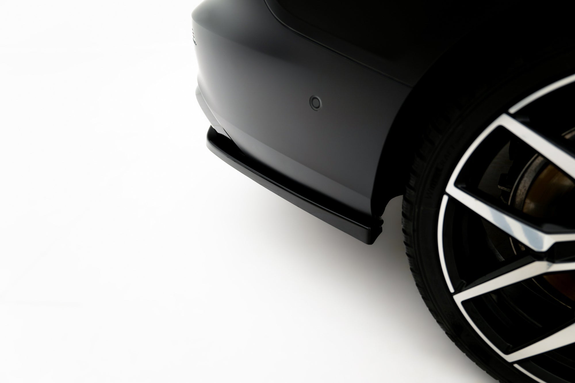 Maxton Design Splitter trasero (With Vertical Bars) para Volvo S60/V60 R-Design Mk3 - imagen 4