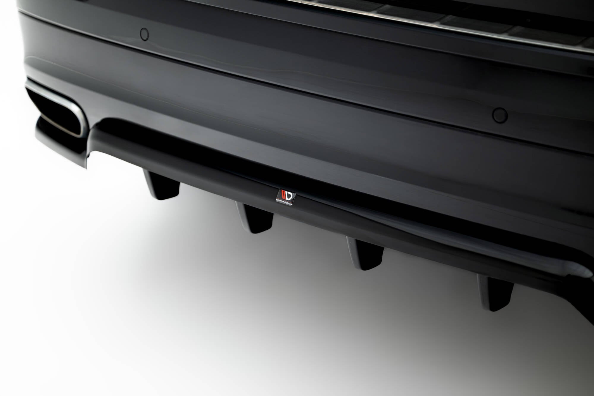 Maxton Design Splitter trasero (With Vertical Bars) para Volvo XC60 Mk2 - imagen 3