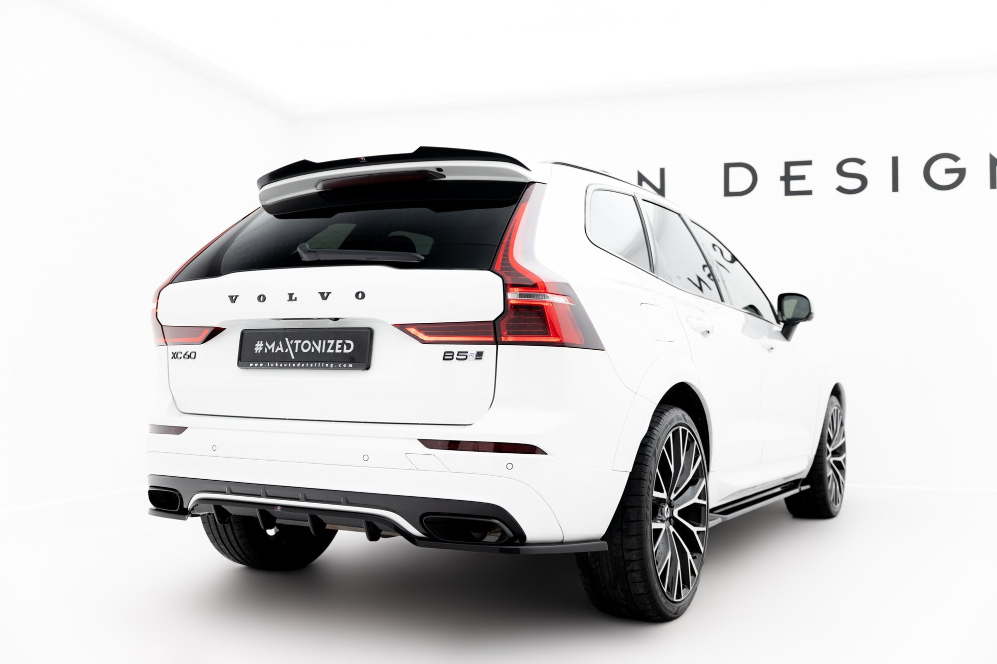 Maxton Design Splitter trasero (With Vertical Bars) para Volvo XC60 Mk2 R-Design - imagen 1
