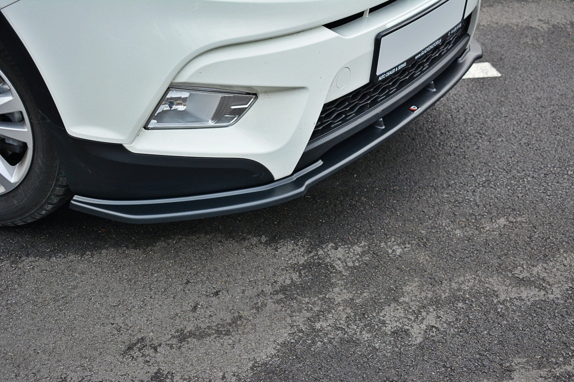 Maxton Design Splitter delantero V.1 para Ssangyong Tivoli - imagen 3