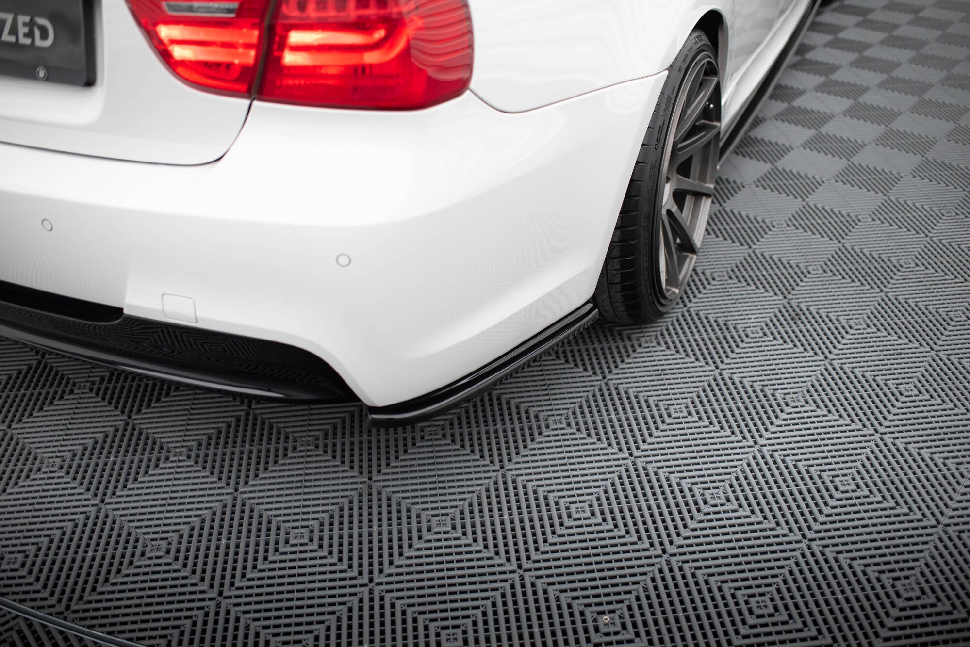 Maxton Design Splitters laterales traseros para BMW 3 E90 MPACK - imagen 1