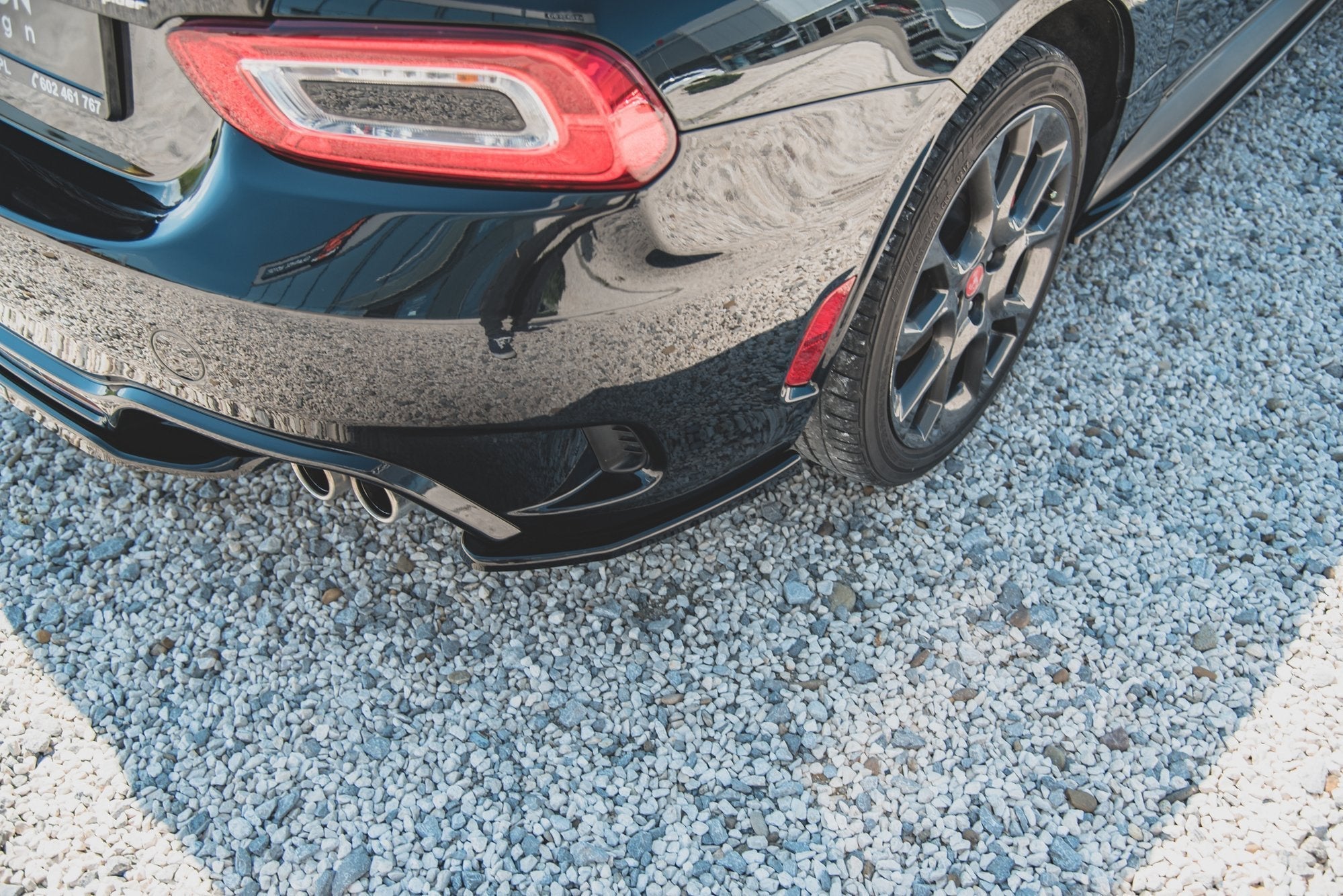 Maxton Design Splitters laterales traseros para Abarth 124 Spider - imagen 2