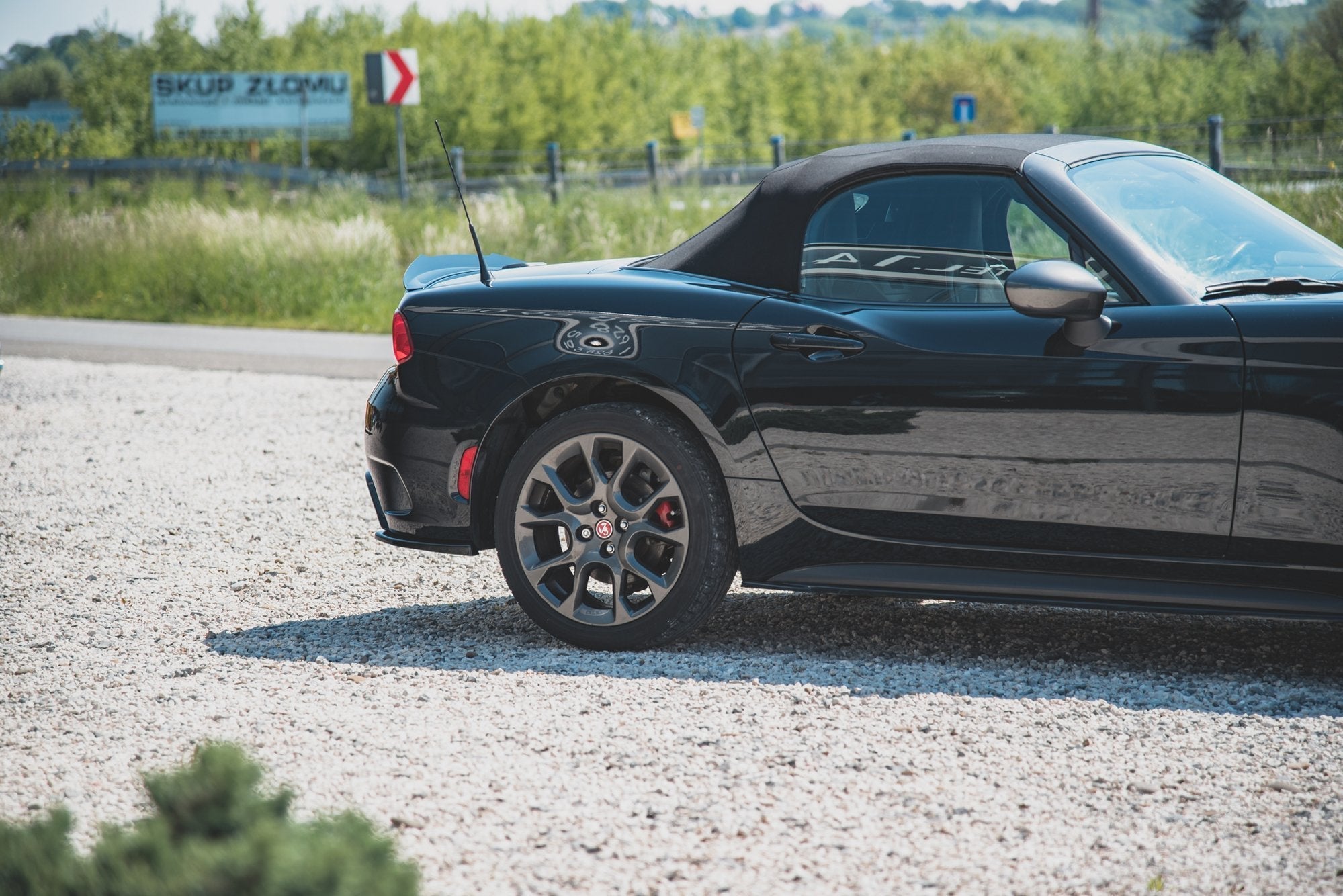 Maxton Design Splitters laterales traseros para Abarth 124 Spider - imagen 3