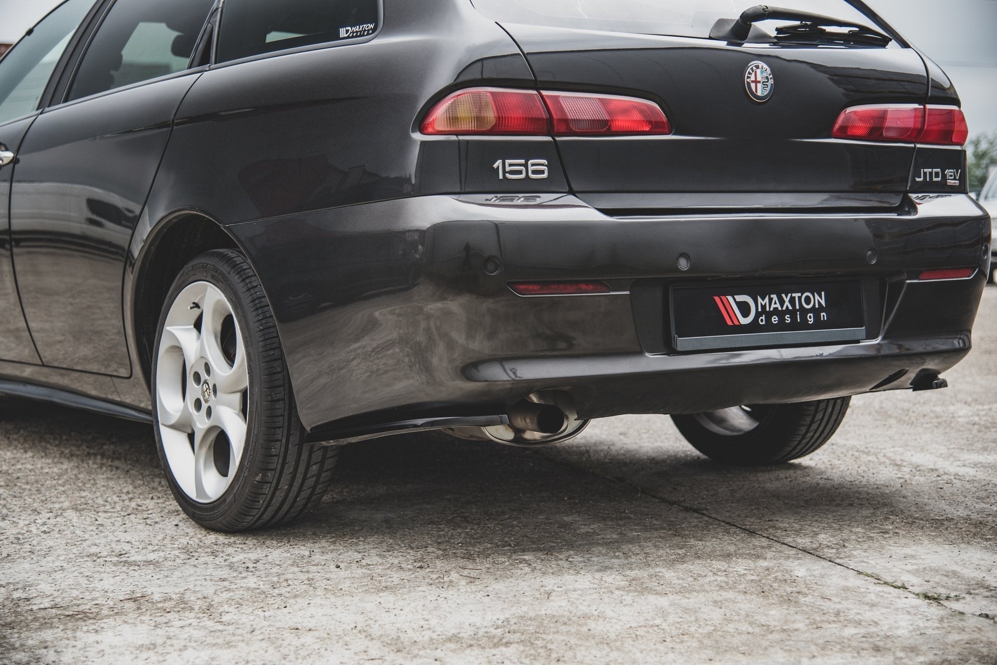 Maxton Design Splitters laterales traseros para Alfa Romeo 156 SW Facelift - imagen 4