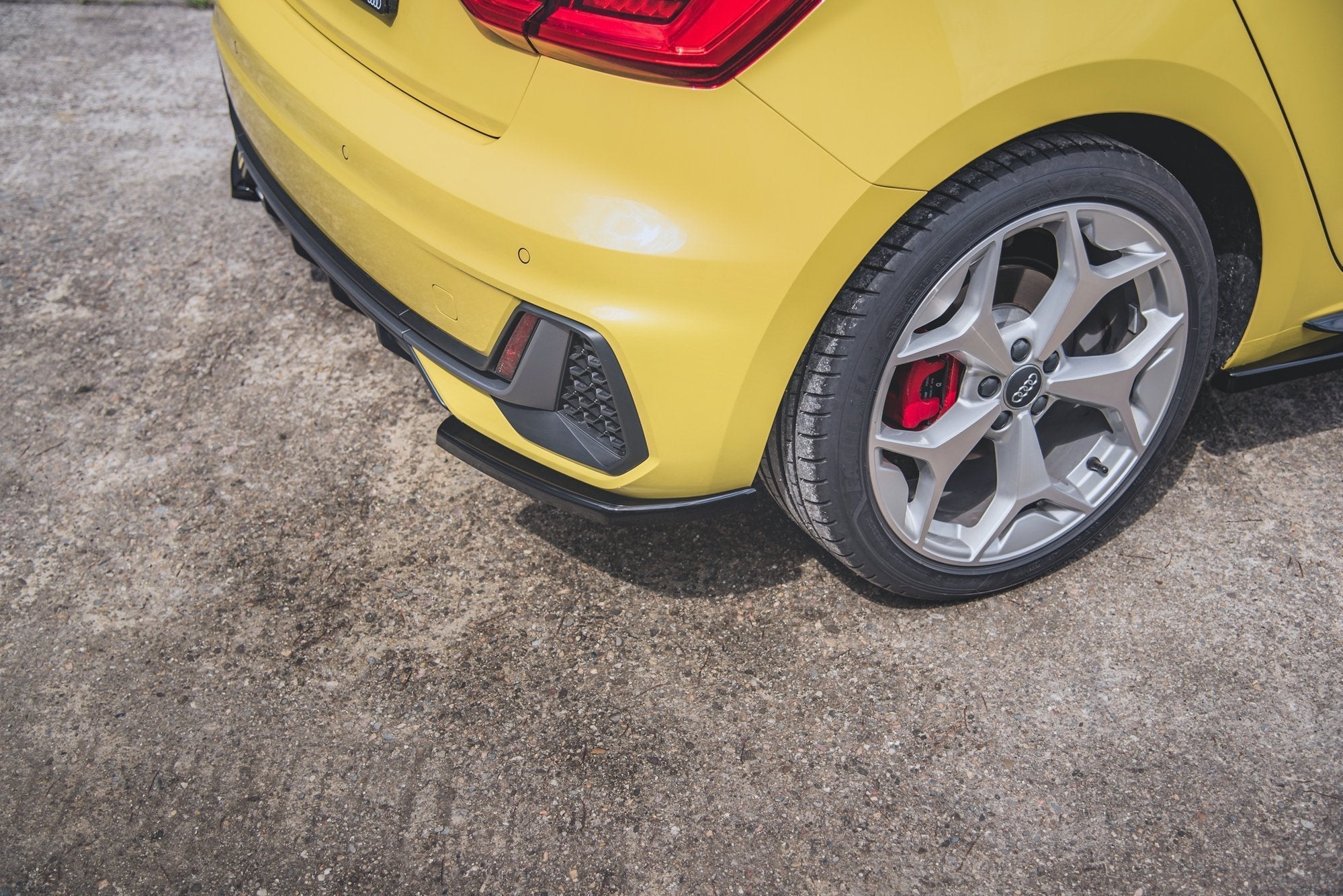 Maxton Design Splitters laterales traseros para Audi A1 S-Line GB - imagen 1
