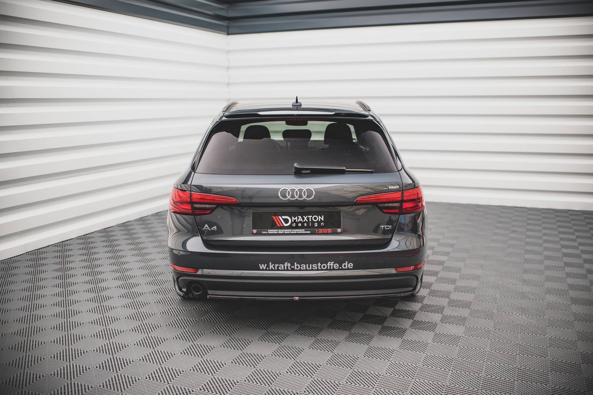 Maxton Design Splitters laterales traseros para Audi A4 B9 - imagen 2