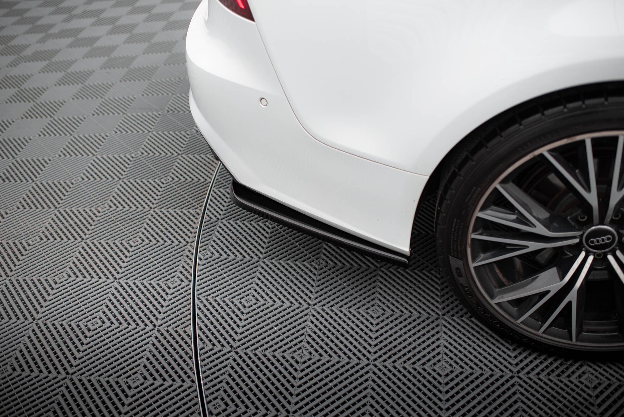 Maxton Design Splitters laterales traseros para Audi A7 S-Line Facelift - imagen 3