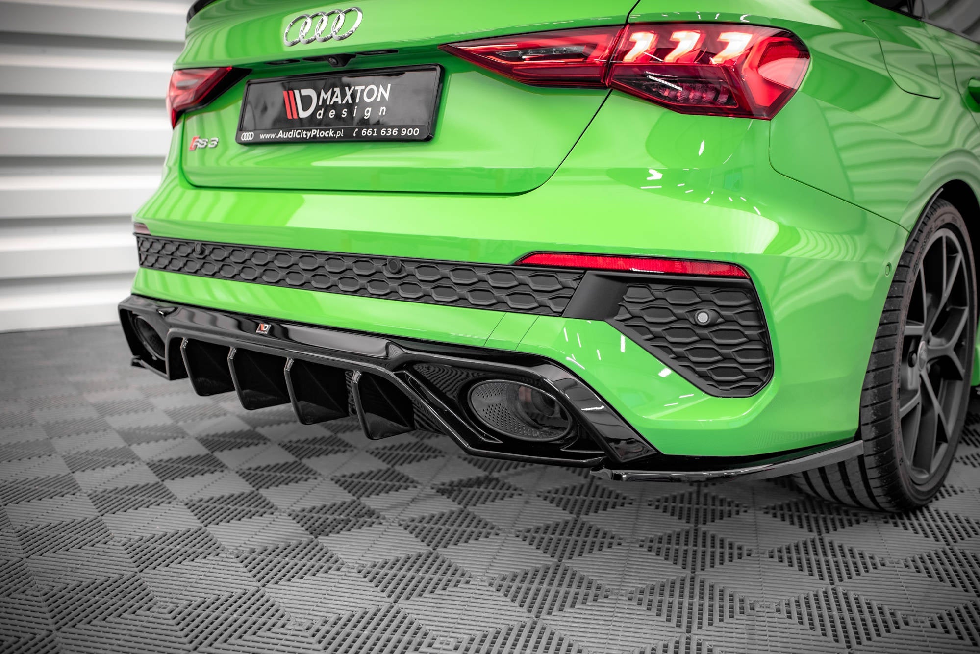 Maxton Design Splitters laterales traseros para Audi RS3 Sedan 8Y - imagen 3