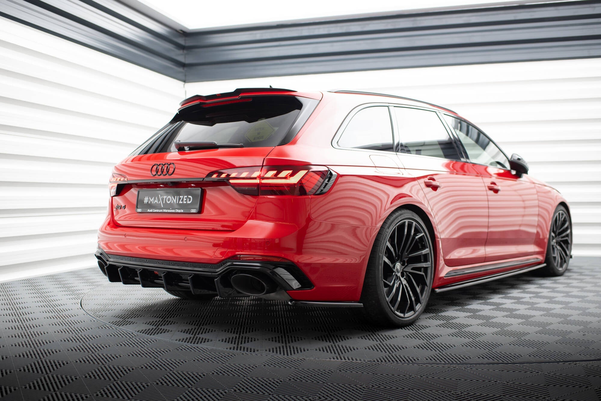 Maxton Design Splitters laterales traseros para Audi RS4 B9 / B9 Facelift - imagen 3