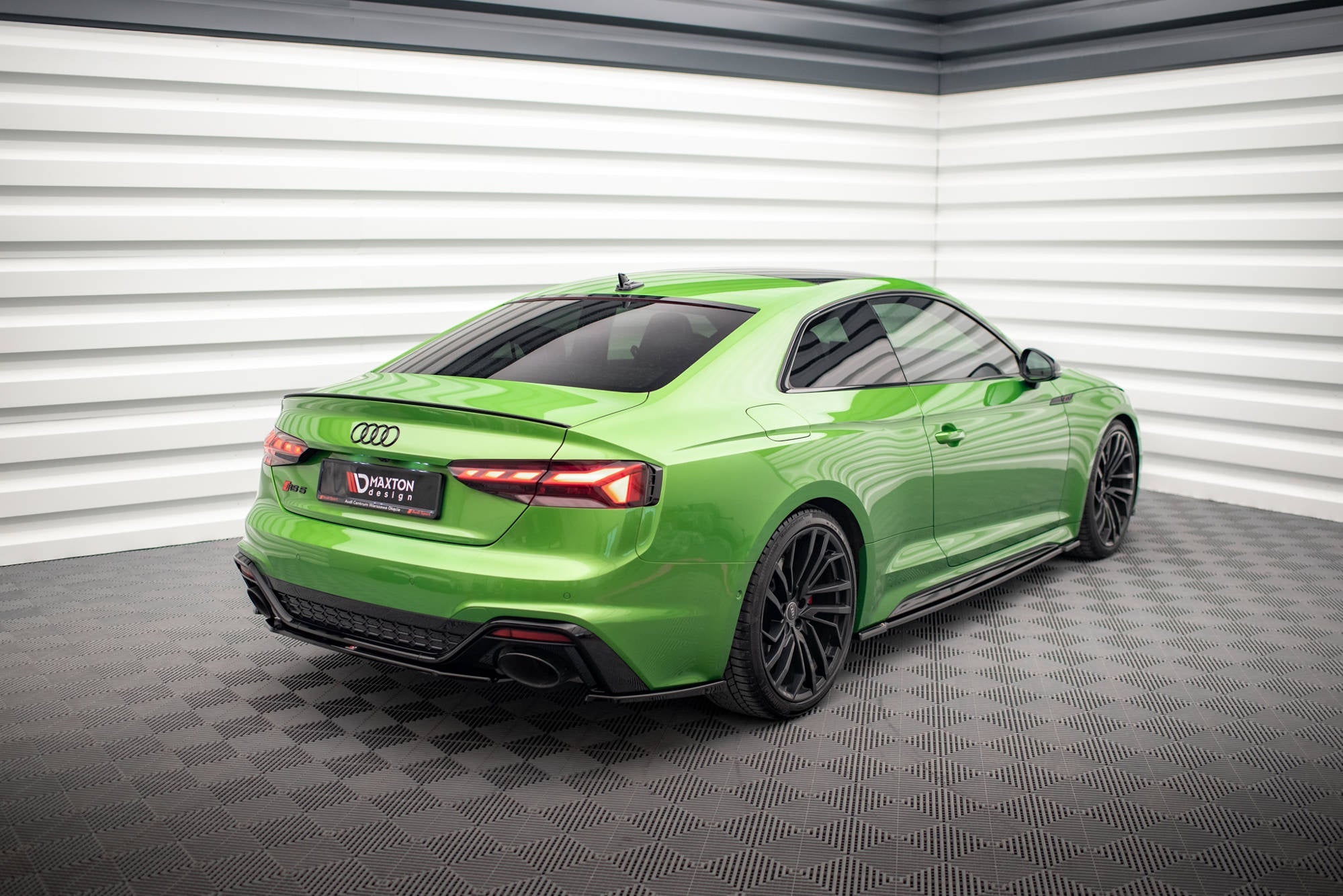 Maxton Design Splitters laterales traseros para Audi RS5 F5 Facelift - imagen 3
