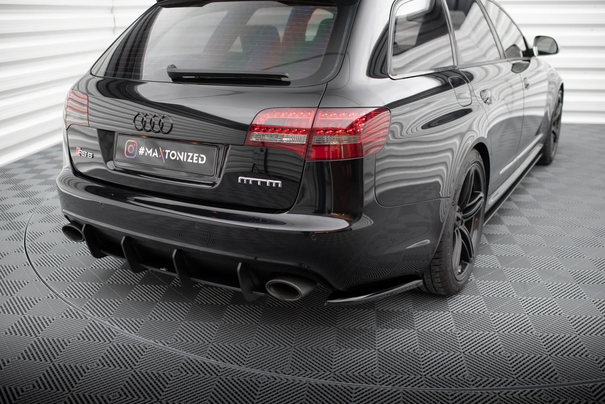 Maxton Design Splitters laterales traseros para Audi RS6 Avant C6 - imagen 1