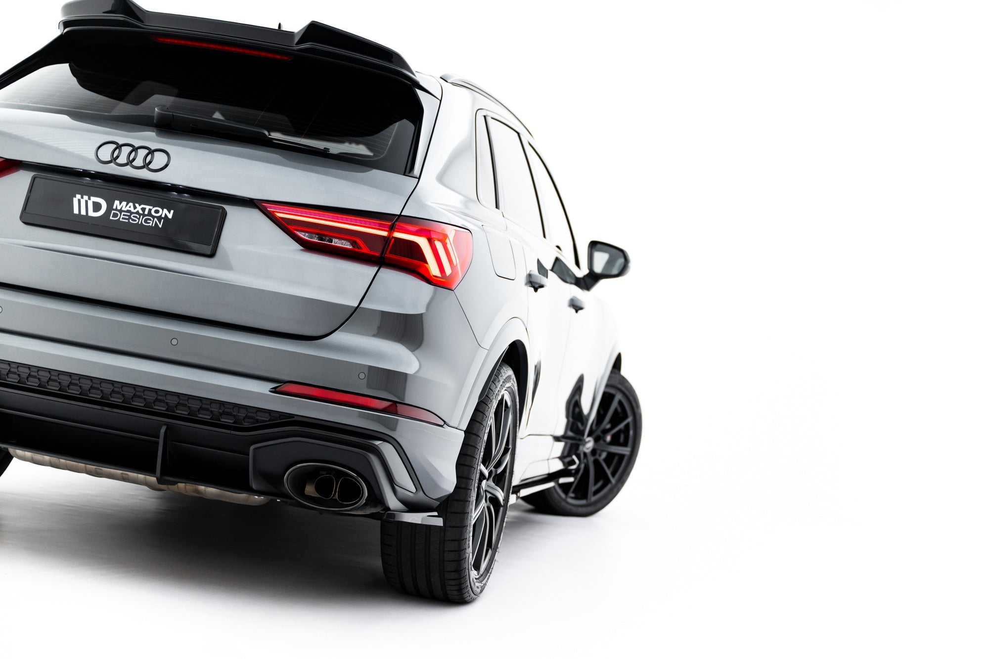 Maxton Design Splitters laterales traseros para Audi RSQ3 SUV F3 - imagen 1