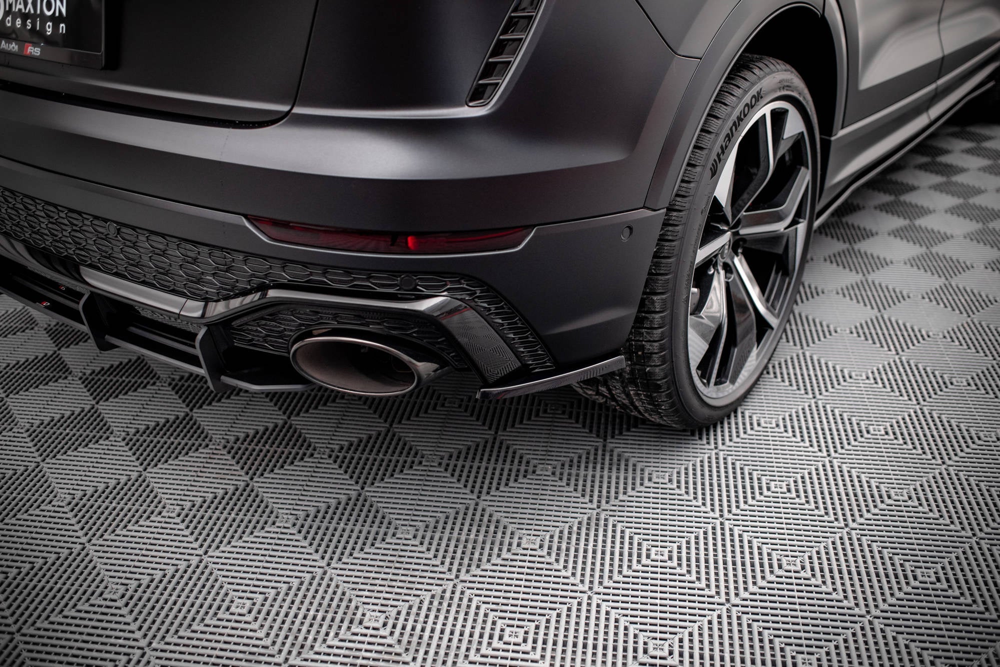 Maxton Design Splitters laterales traseros para Audi RSQ8 Mk1 - imagen 1