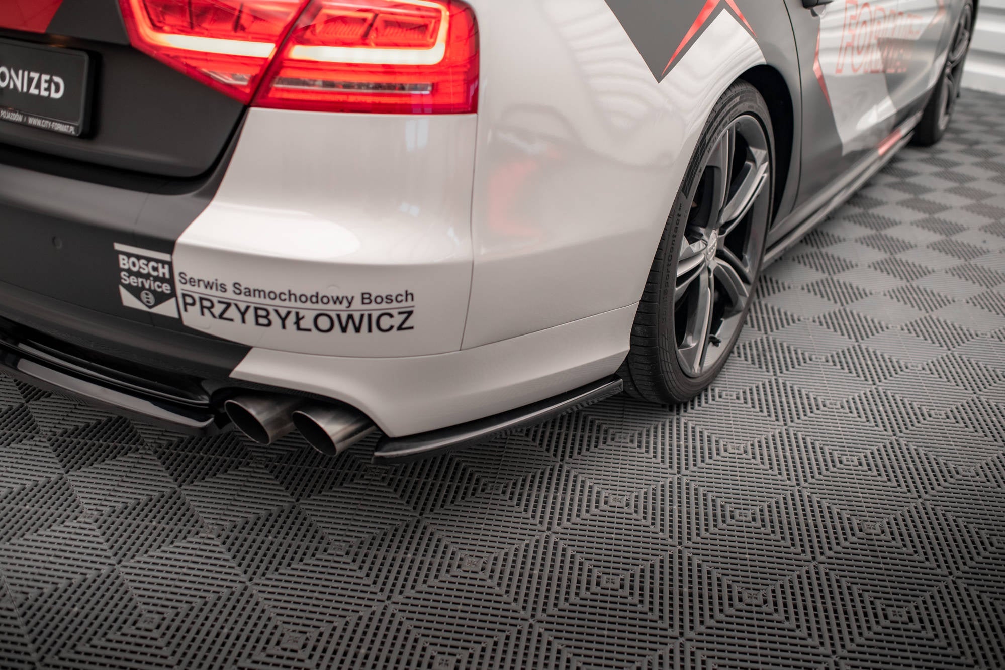 Maxton Design Splitters laterales traseros para Audi S8 D4 - imagen 1