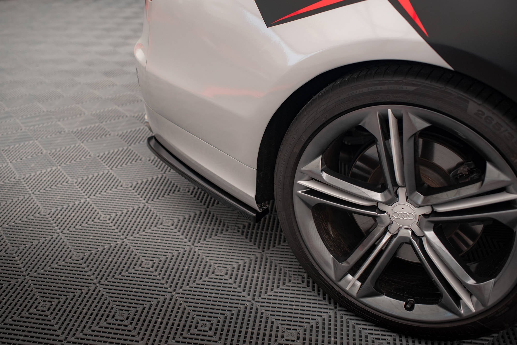 Maxton Design Splitters laterales traseros para Audi S8 D4 - imagen 2