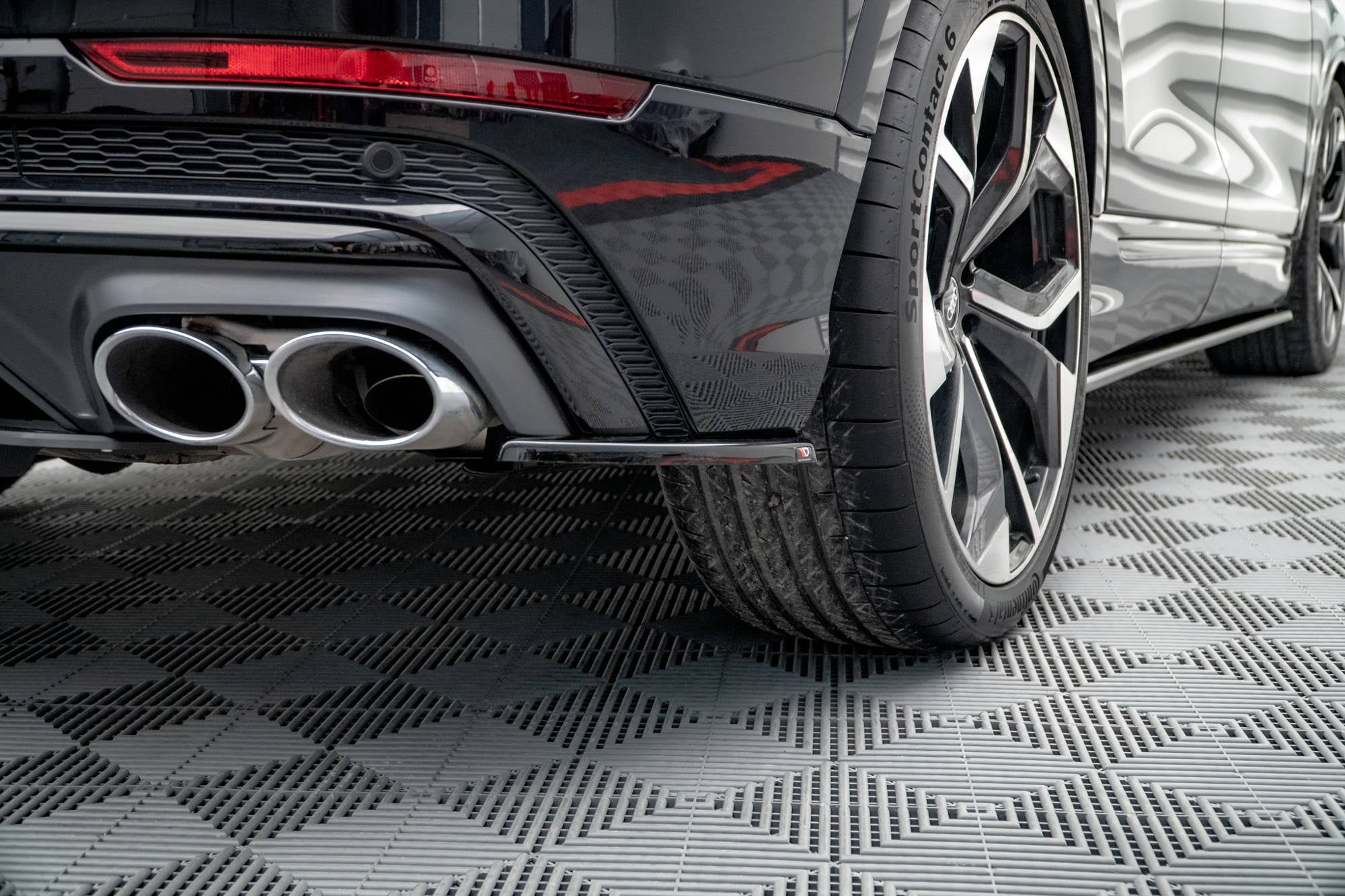 Maxton Design Splitters laterales traseros para Audi SQ8 Mk1 - imagen 2