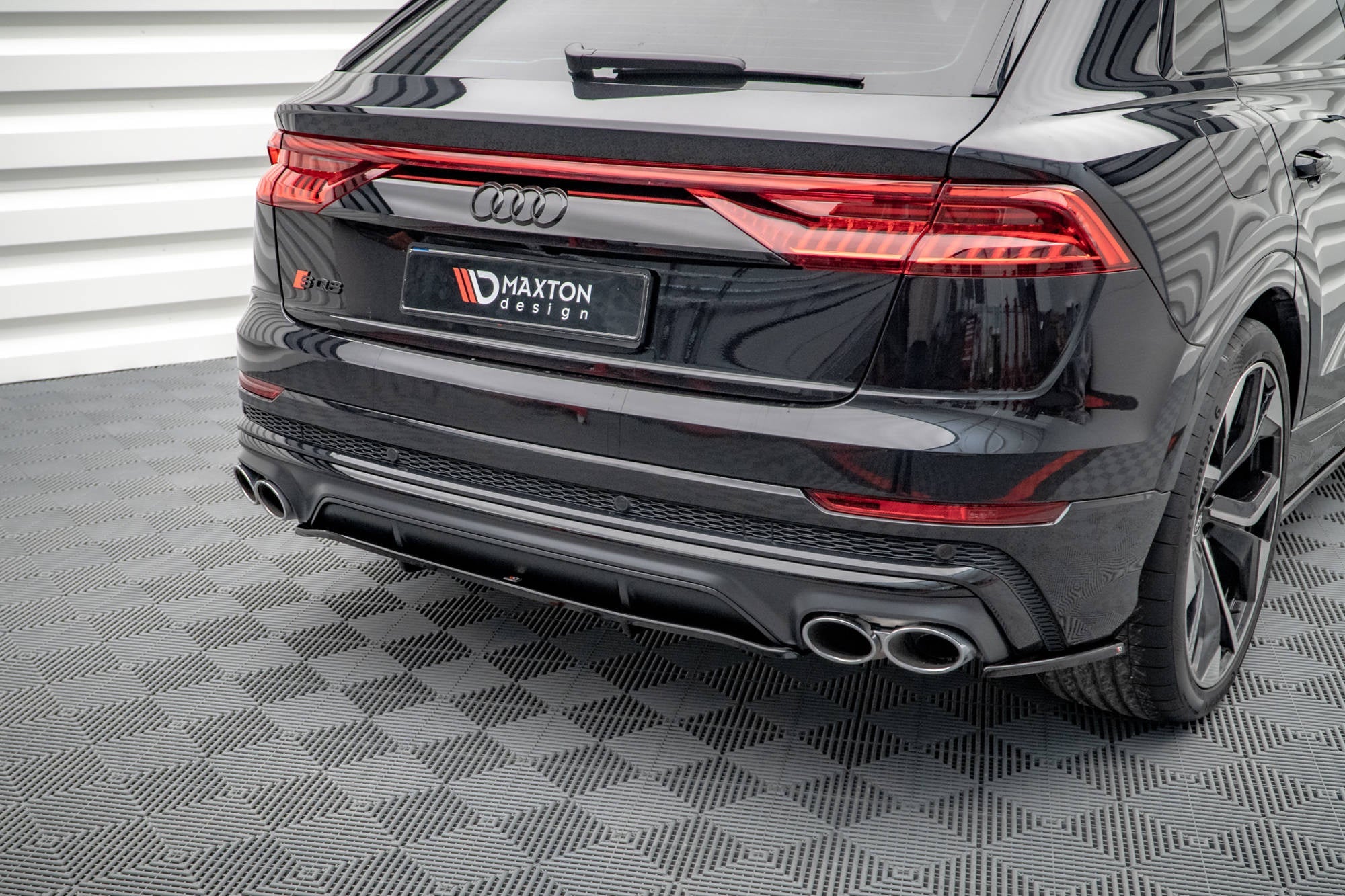 Maxton Design Splitters laterales traseros para Audi SQ8 Mk1 - imagen 3