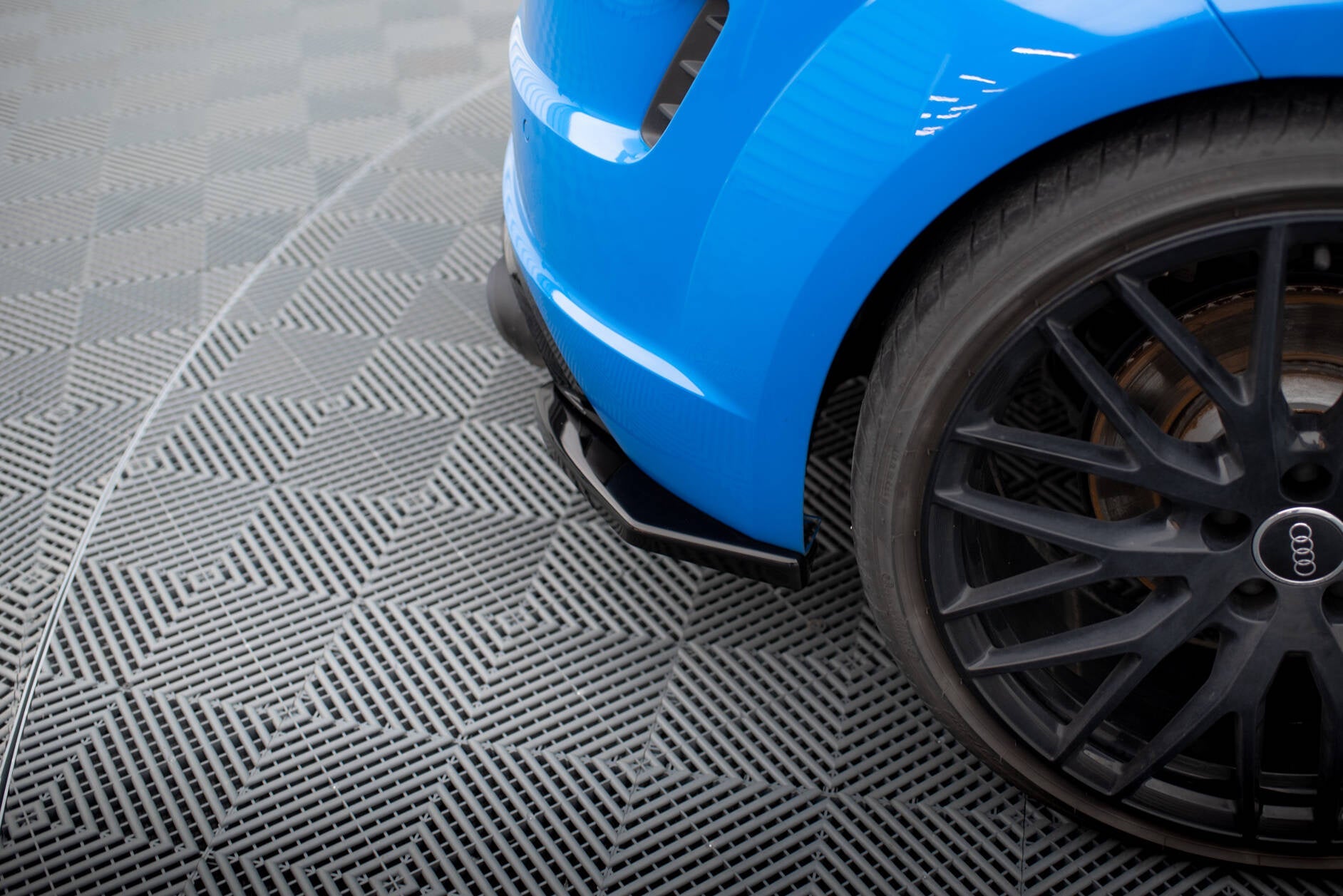 Maxton Design Splitters laterales traseros para Audi TT S 8S Facelift - imagen 3