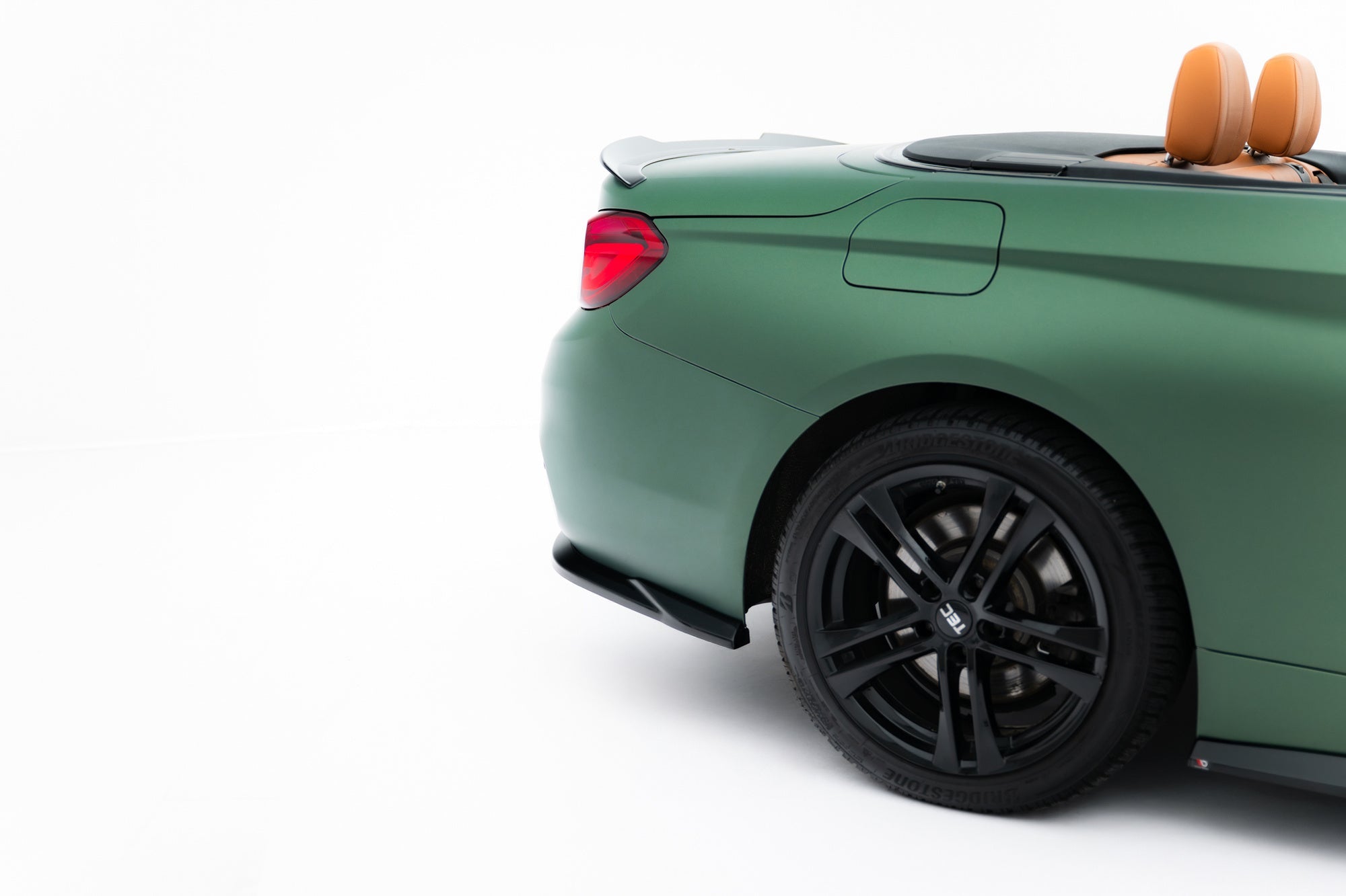 Maxton Design Splitters laterales traseros para BMW 4 Cabrio / Coupe F33 / F32 - imagen 3