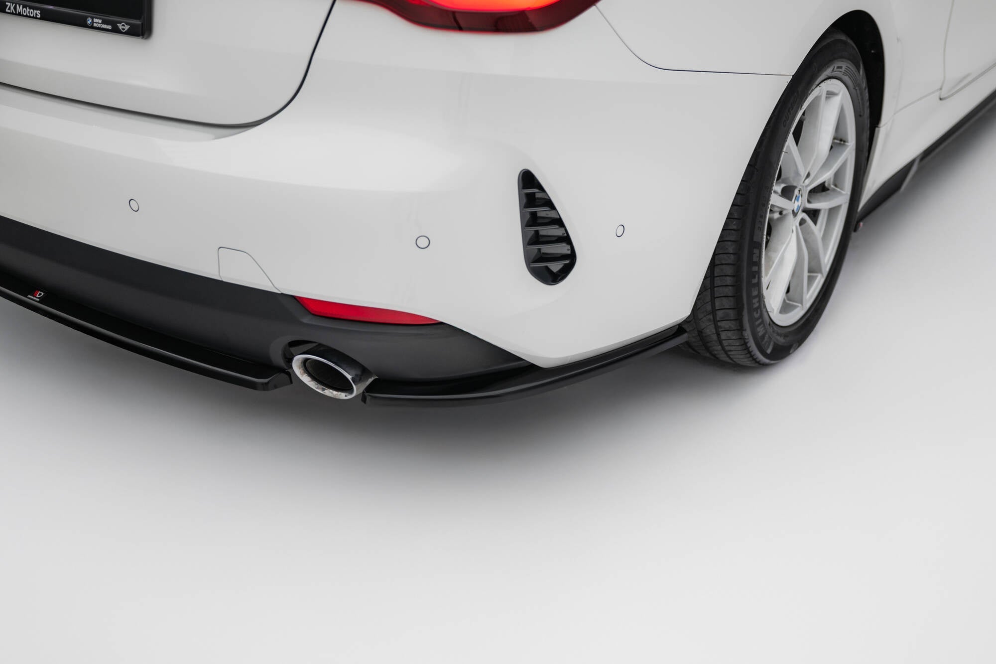 Maxton Design Splitters laterales traseros para BMW 4 Coupe / Cabrio G22 / G23 - imagen 1