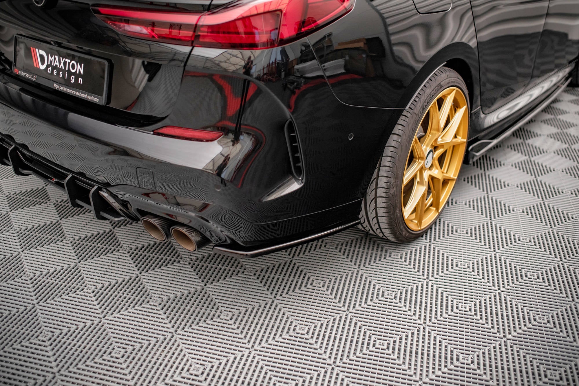 Maxton Design Splitters laterales traseros para BMW M235i Gran Coupe F44 - imagen 1