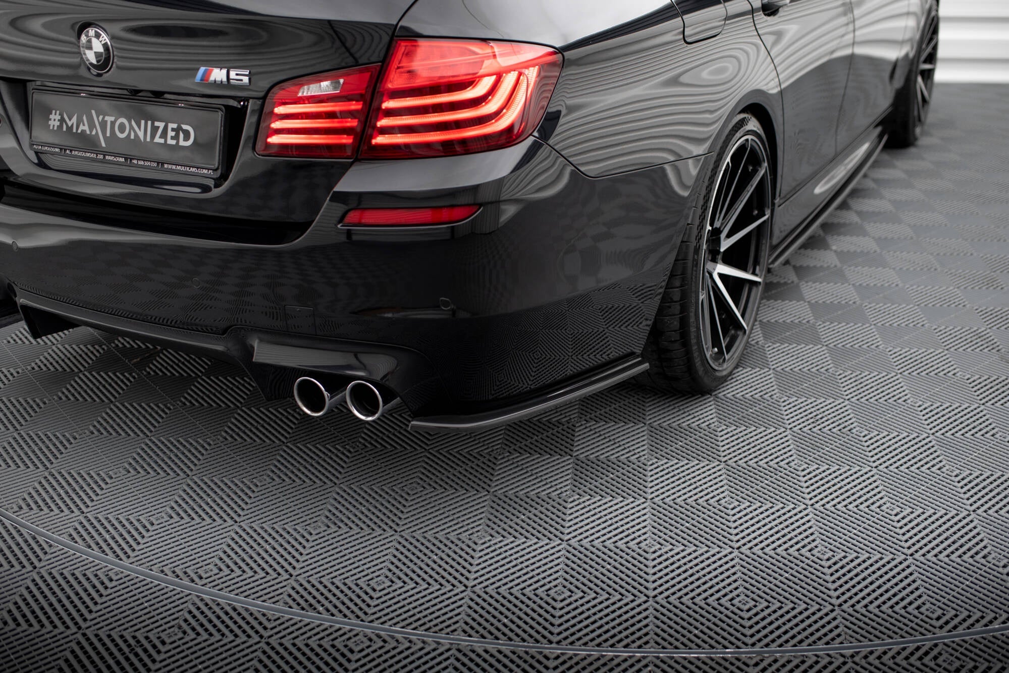 Maxton Design Splitters laterales traseros para BMW M5 F10 - imagen 1