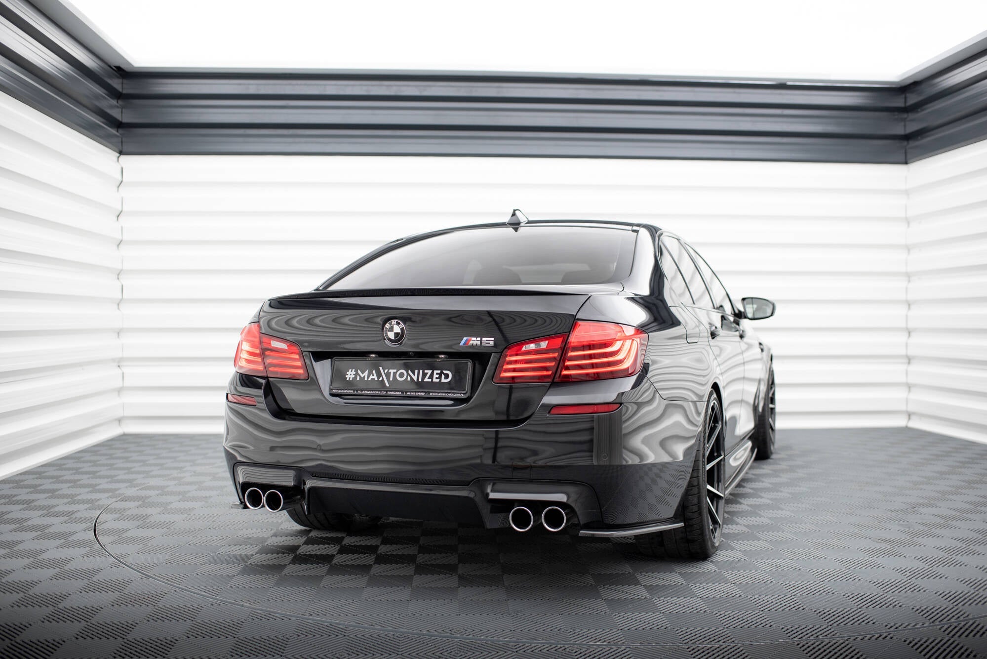 Maxton Design Splitters laterales traseros para BMW M5 F10 - imagen 3