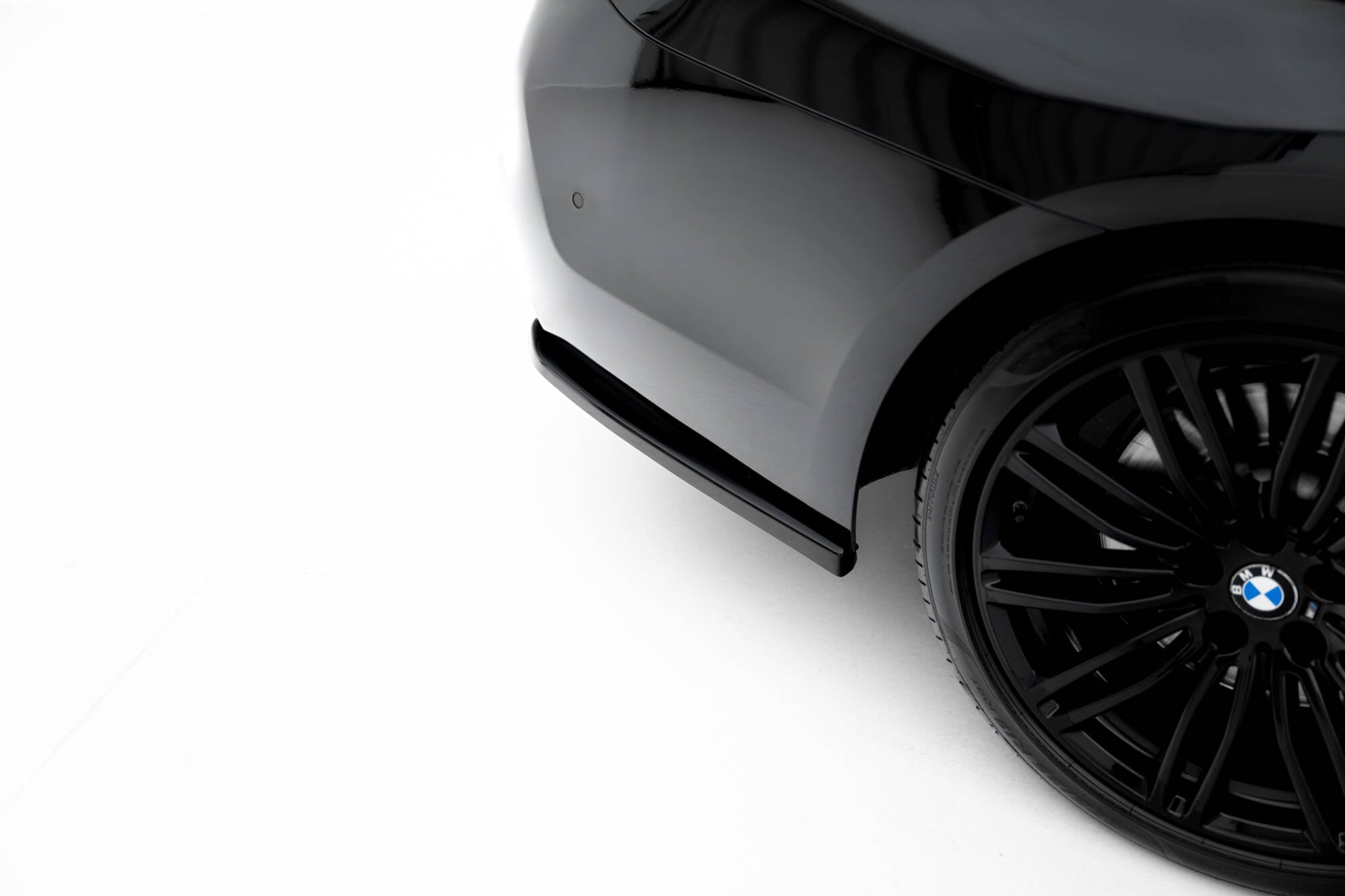 Maxton Design Splitters laterales traseros para BMW M550i Sedan G30 - imagen 3