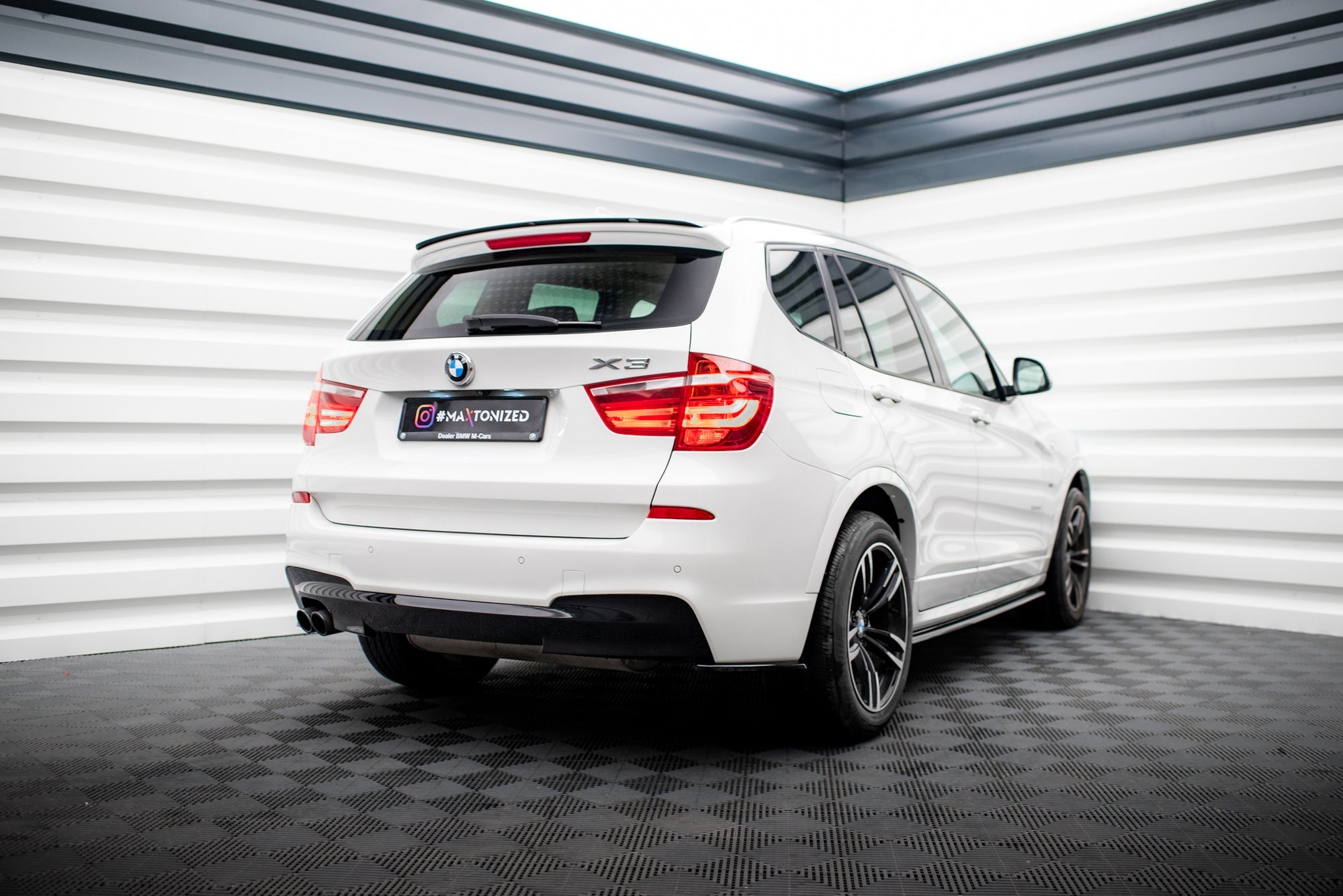 Maxton Design Splitters laterales traseros para BMW X3 M-Pack F25 Facelift - imagen 3