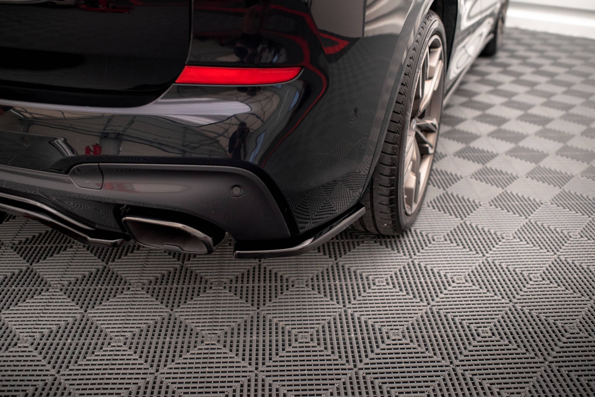 Maxton Design Splitters laterales traseros para BMW X3 M40i / M40d G01 - imagen 1