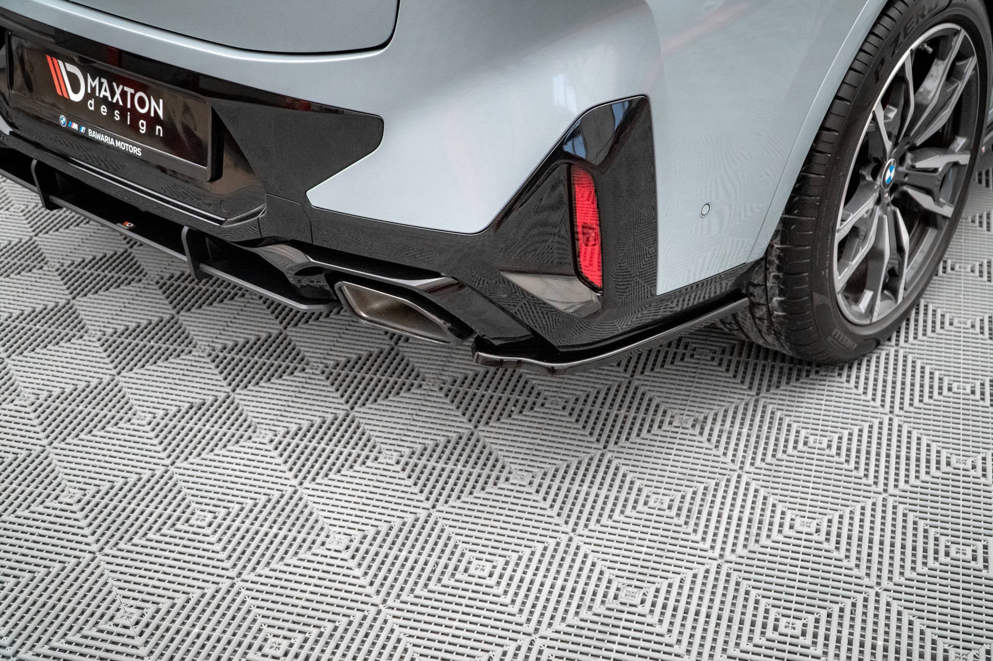 Maxton Design Splitters laterales traseros para BMW X4 M-Pack G02 Facelift - imagen 1